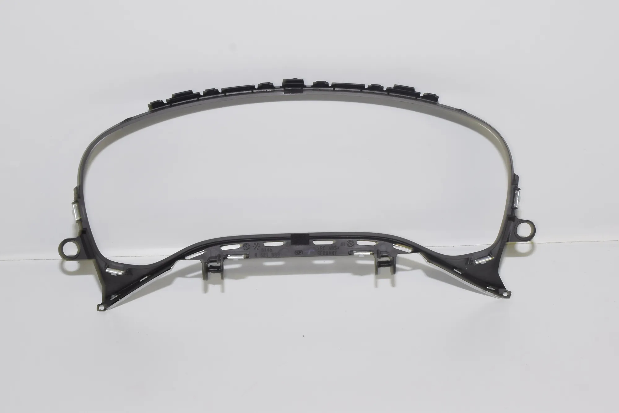 Instrument Cluster Trim – OEM 9321988 · BMW 7 (G11, G12) BMW 7 (G11, G12) 2015 – 5