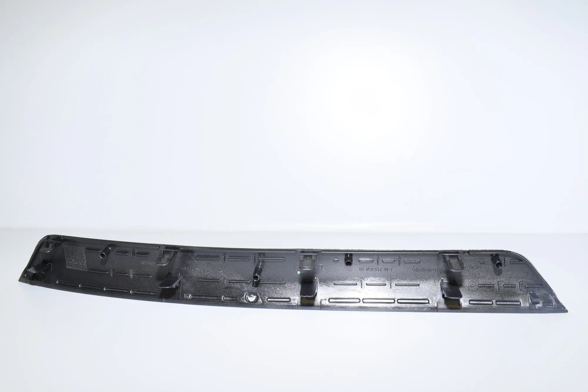 Door Sill Trim Kit – OEM 7378051 · BMW 7 (G11, G12) BMW 7 (G11, G12) 2015 – 4