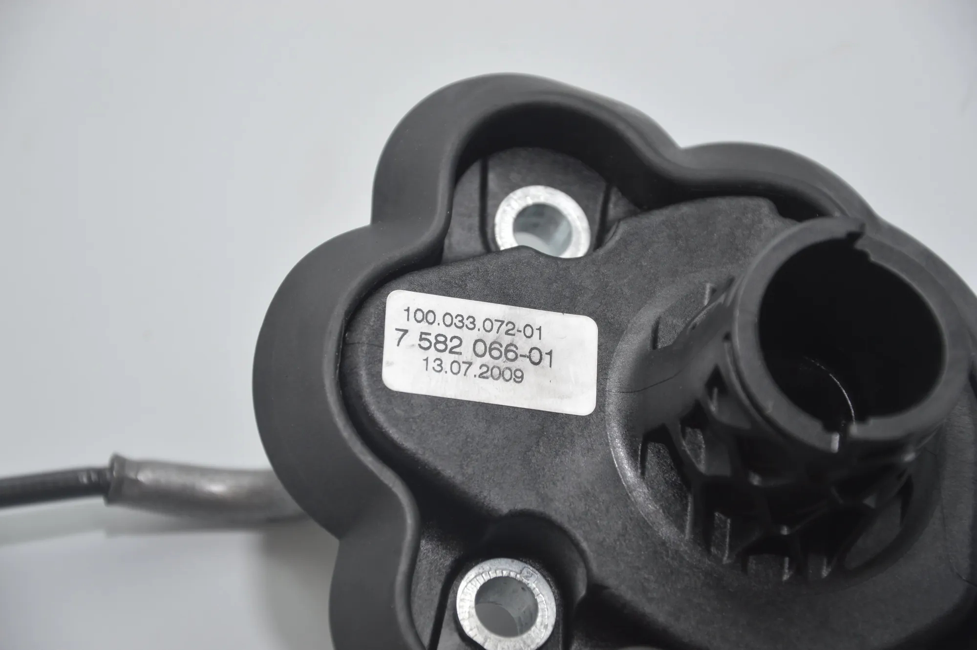 Gear Shifting Mechanism Cables – OEM 7582066 · BMW 7 (F01, F02) BMW 7 (F01, F02) 2009 – 5