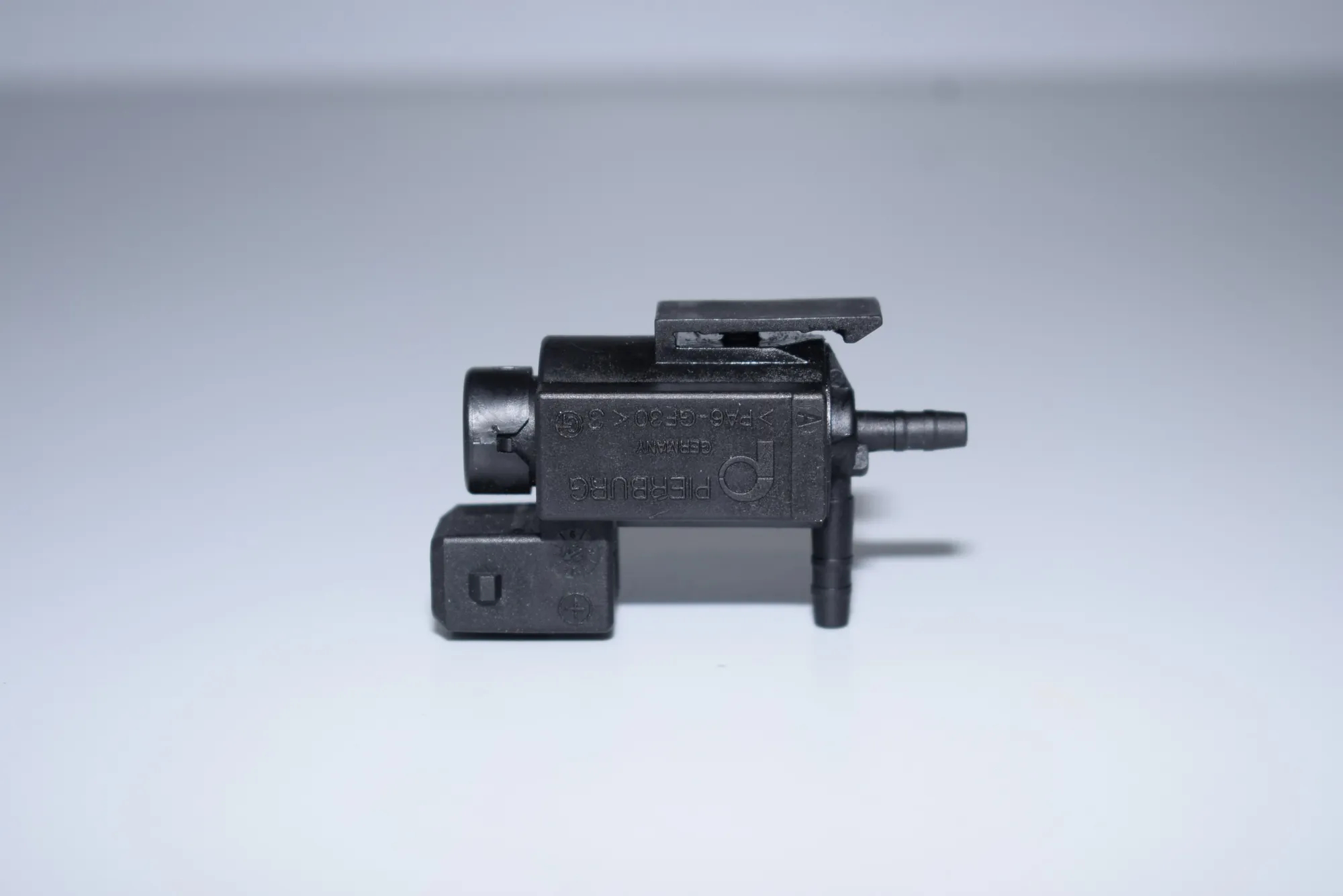 Solenoid Valve – OEM 1742712 · BMW 5 (E39) 525 d 2002