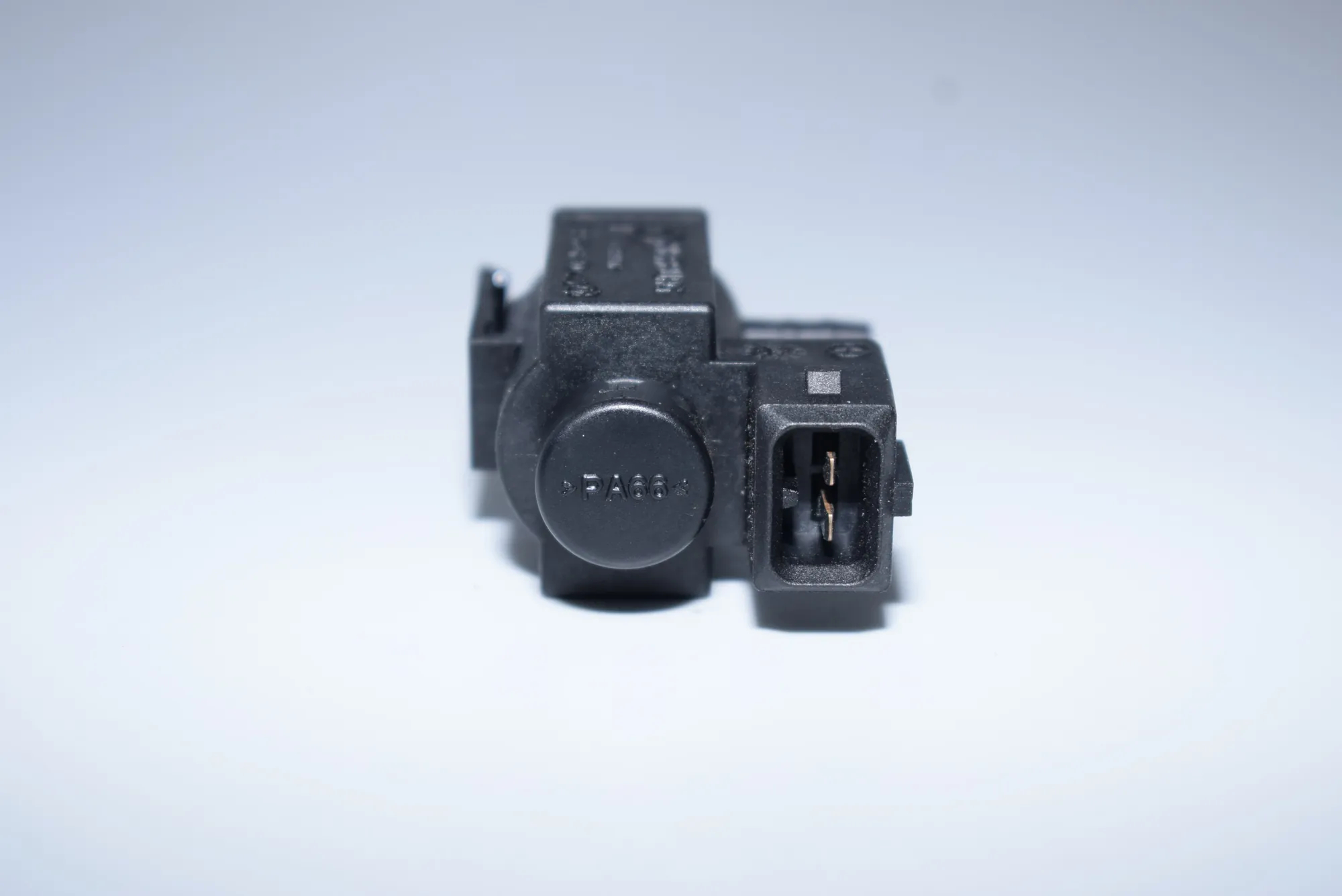 Solenoid Valve – OEM 1742712 · BMW 5 (E39) 525 d 2002 – 4