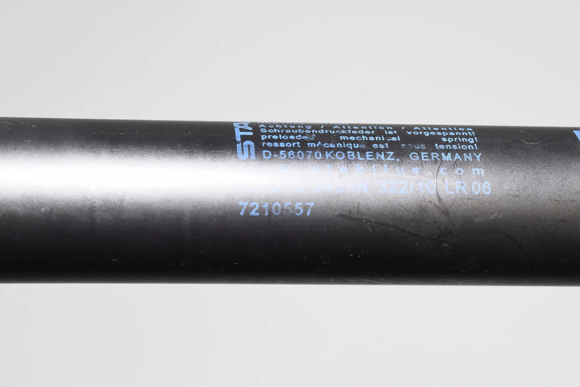 Left Side Tailgate Gas Strut – OEM 7210557 · BMW 5 Touring (F11) BMW 5 Touring (F11) 2013 – 4