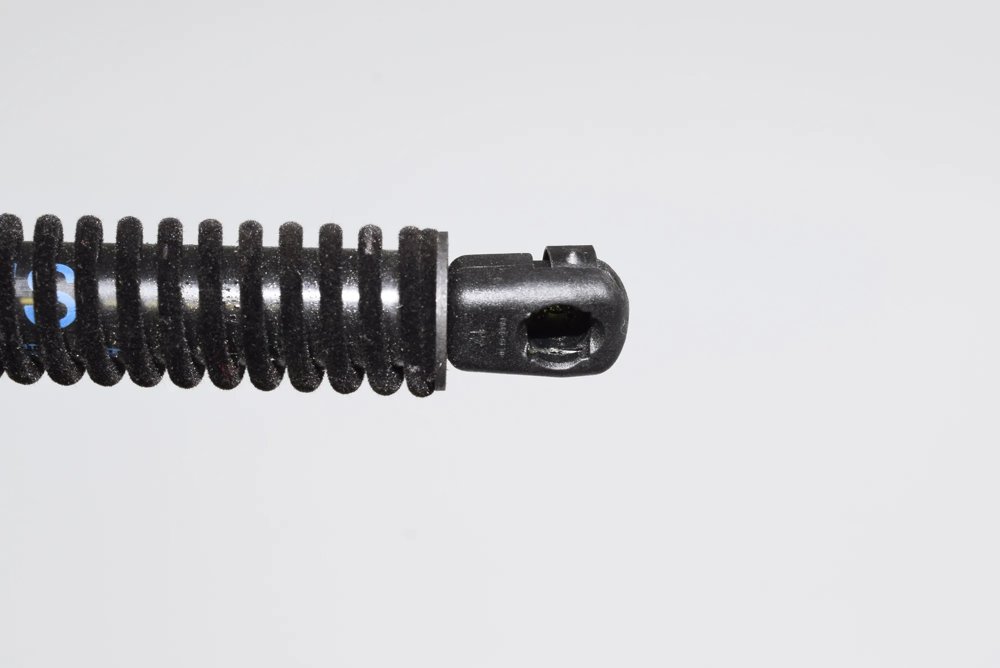 Left Side Tailgate Gas Strut – OEM 7210557 · BMW 5 Touring (F11) BMW 5 Touring (F11) 2013 – 3