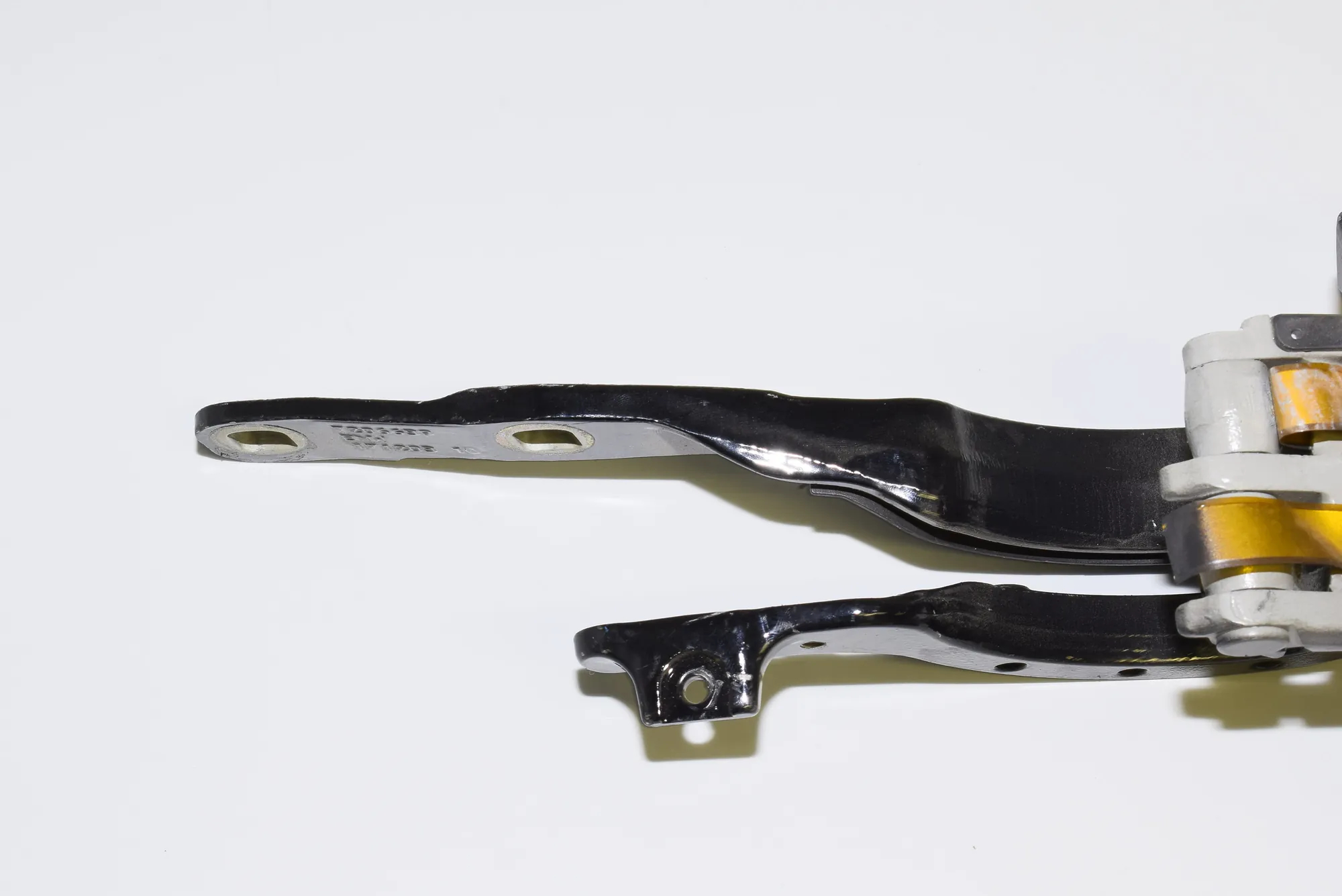 Left Side Bootlid Hinge – OEM 7206639 · BMW 5 Touring (F11) BMW 5 Touring (F11) 2013 – 2