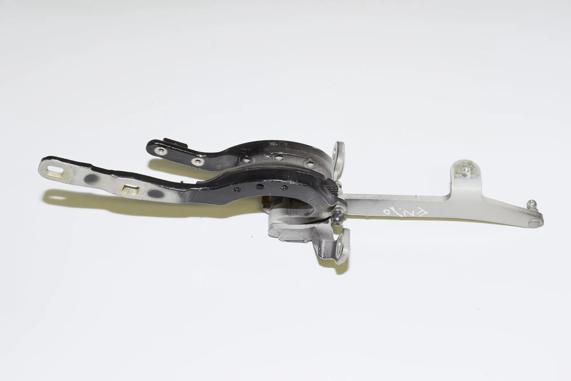 Left Side Bootlid Hinge – OEM 7206639 · BMW 5 Touring (F11) BMW 5 Touring (F11) 2013 – 4
