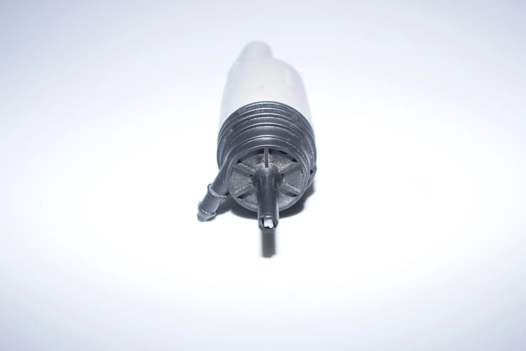 Washer Tank Motor – OEM 6934159 · BMW 3 (E90) BMW 3 (E90) 2005 – 3