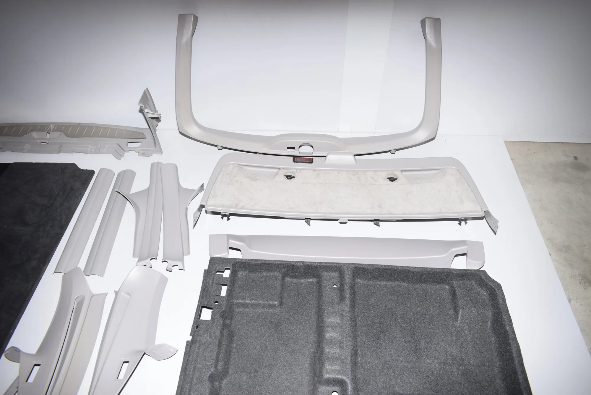 Interior Parts – OEM 9168483 · BMW 5 Touring (F11) BMW 5 Touring (F11) 2010 – 3