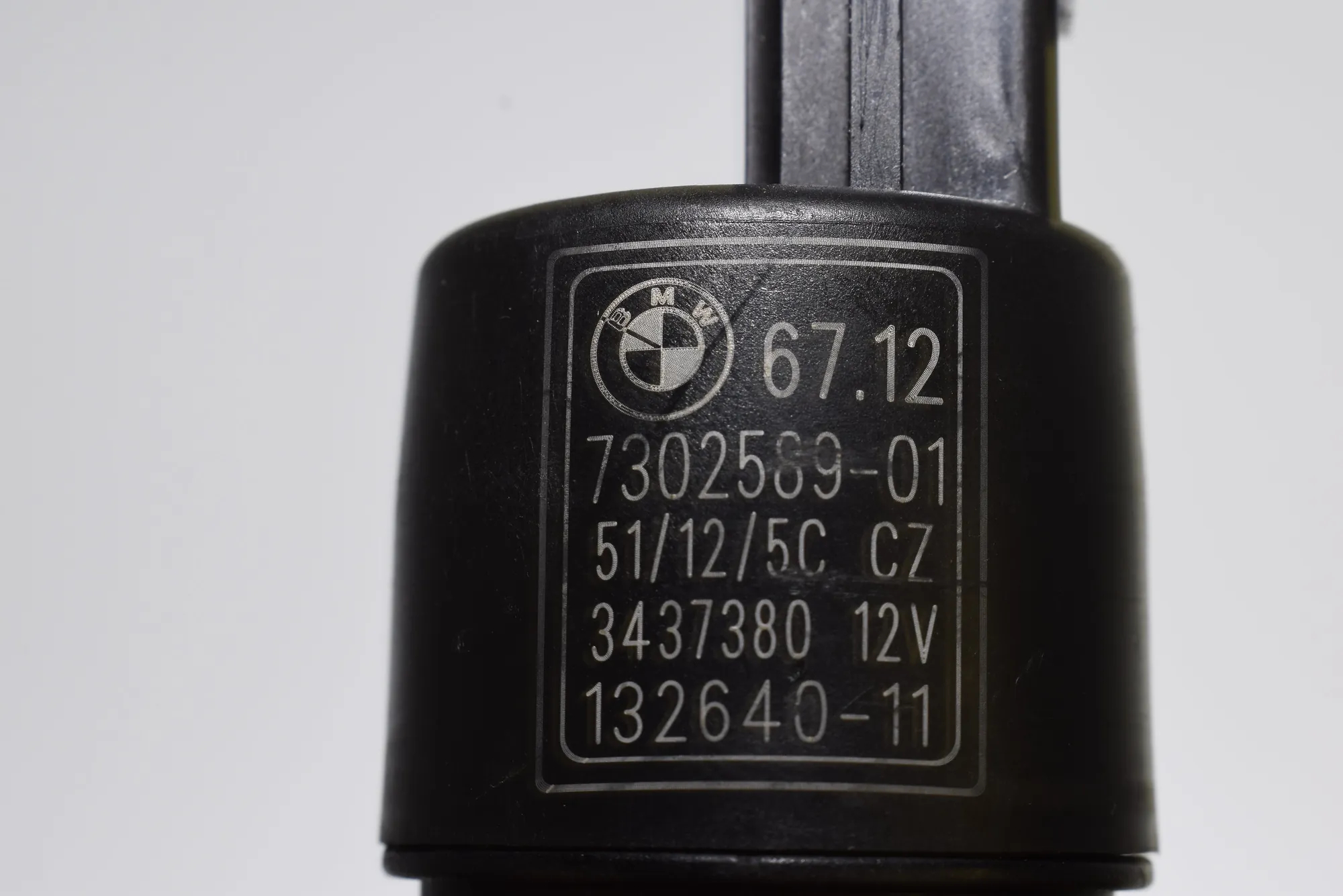 Washer Tank Motor – OEM 7302589 · BMW 3 (F30, F80) BMW 3 (F30, F80) 2013 – 5