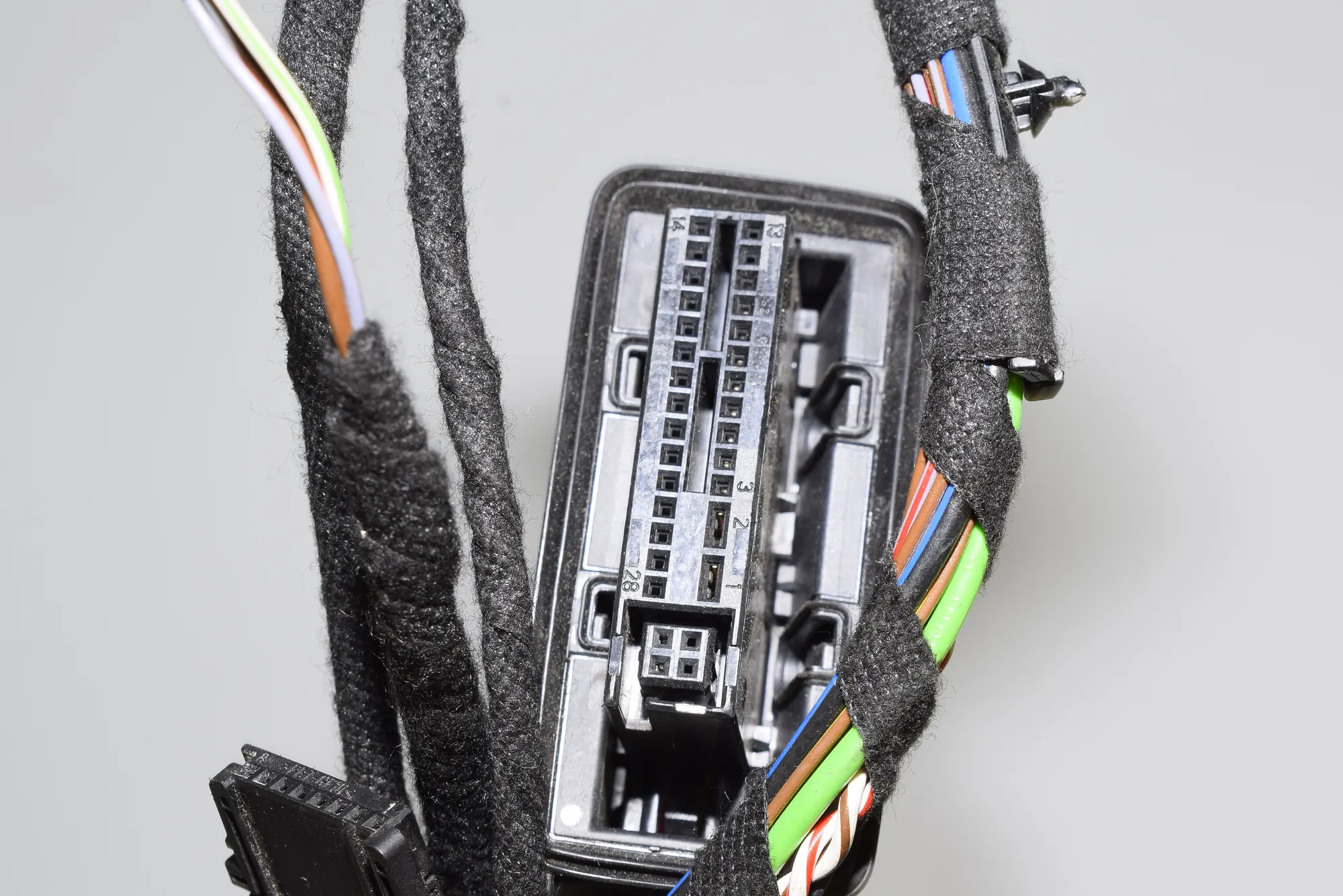 Rear Right Door Wiring – OEM 9260010 · BMW 3 Touring (F31) BMW 3 Touring (F31) 2012 – 3