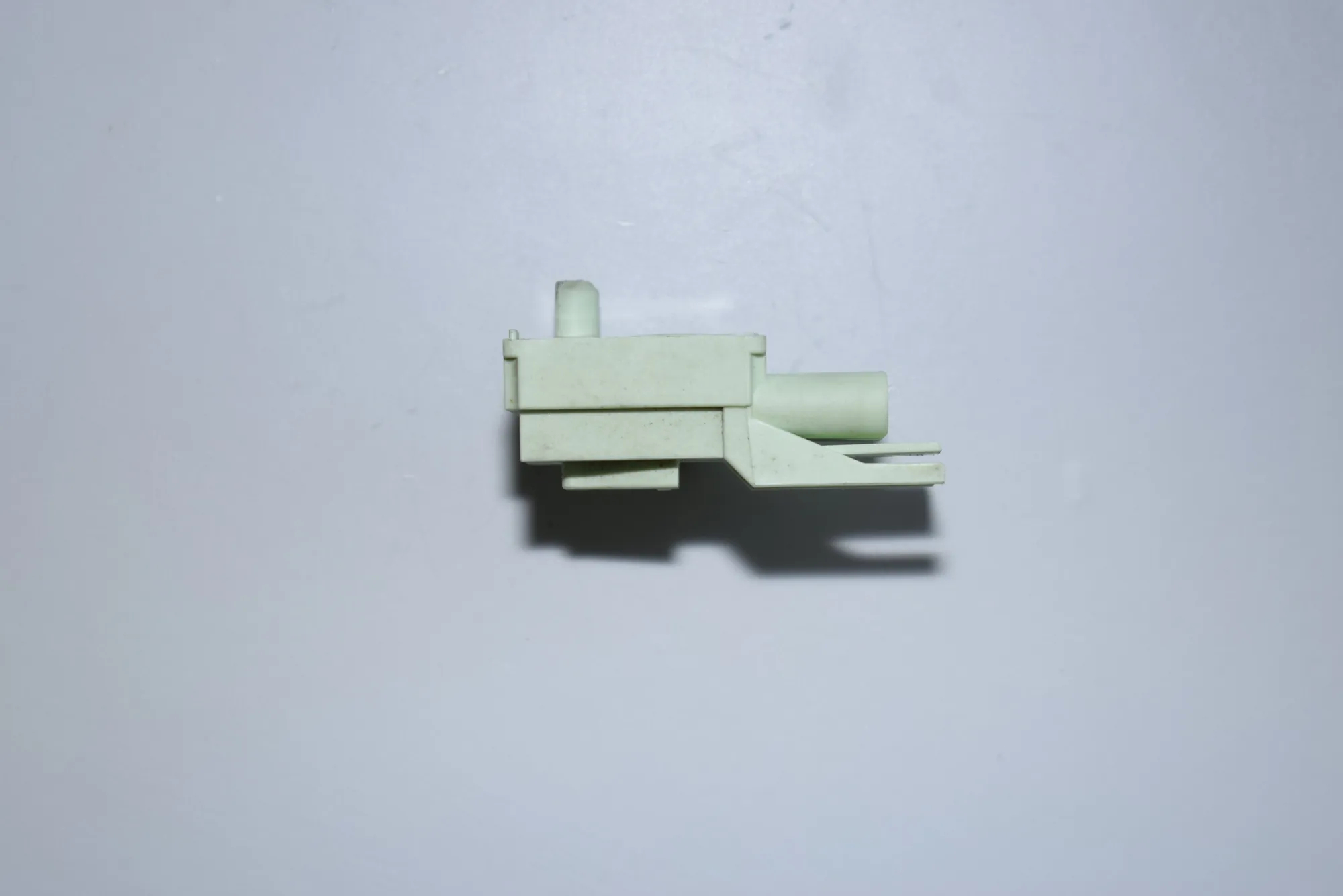 Front Right Impact Sensor – OEM 9118168 · BMW 5 Touring (E61) 535 d 2007 – 4