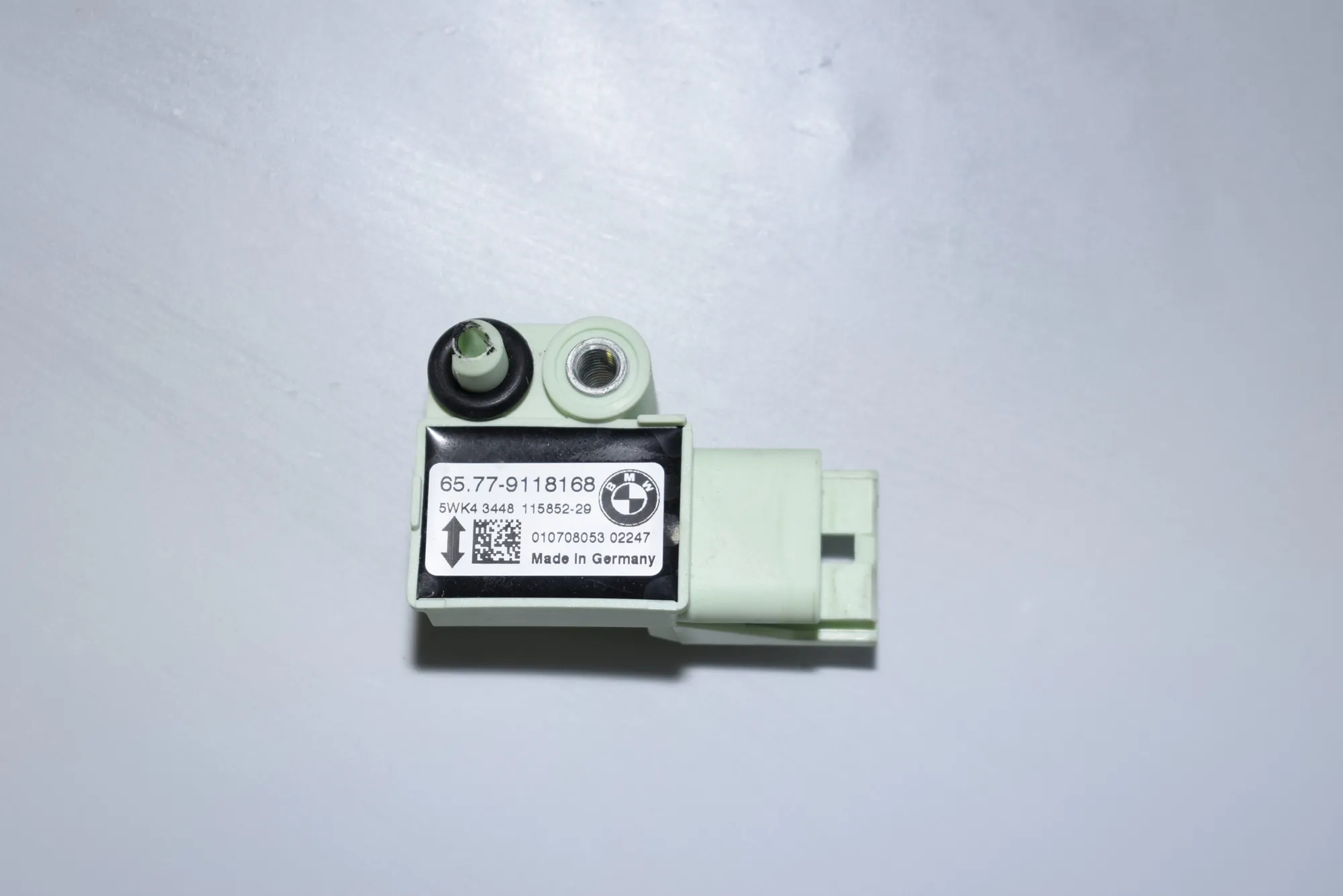 Front Left Impact Sensor – OEM 9118168 · BMW 5 Touring (E61) 535 d 2007 – 3