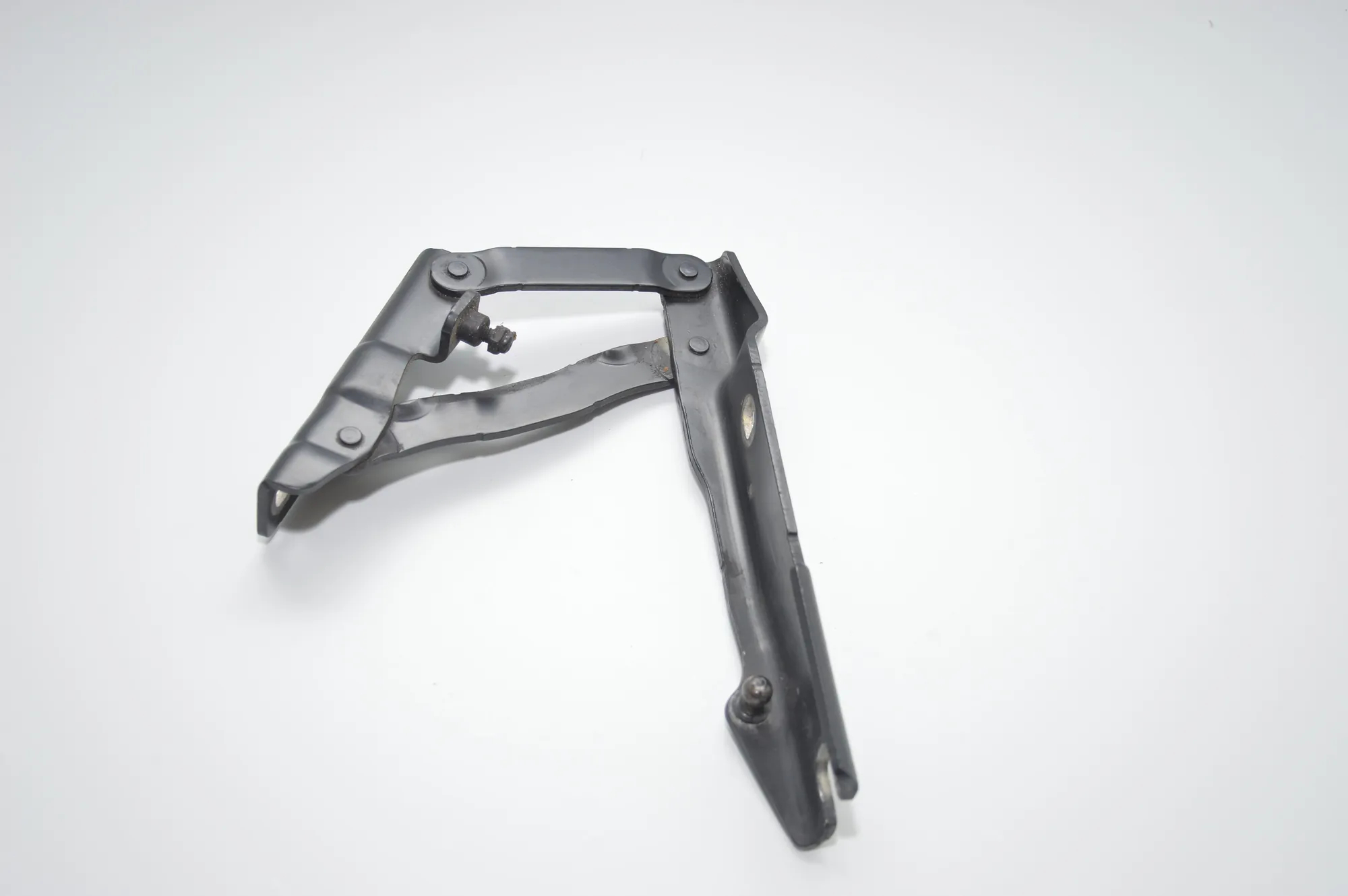 Front Left Bonnet Hinge – OEM 7008727 · BMW 5 Touring (E61) 535 d 2007 – 5