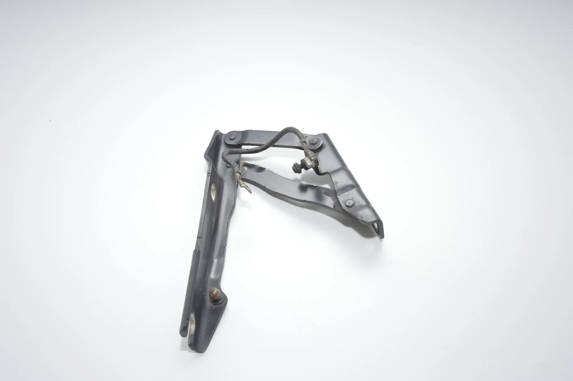 Front Right Bonnet Hinge – OEM 7008728 · BMW 5 Touring (E61) 535 d 2007 – 2