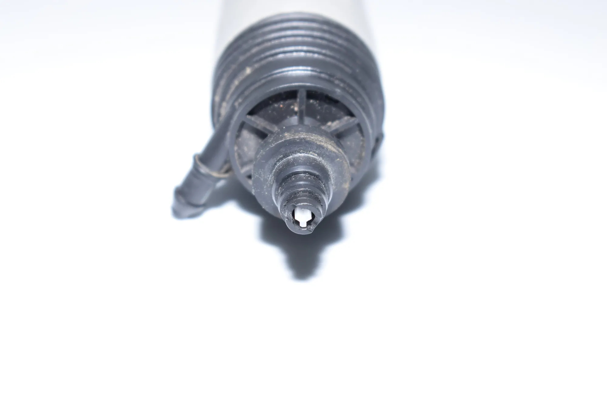 Washer Tank Motor – OEM 6934159 · BMW 5 Touring (E61) 535 d 2007 – 3