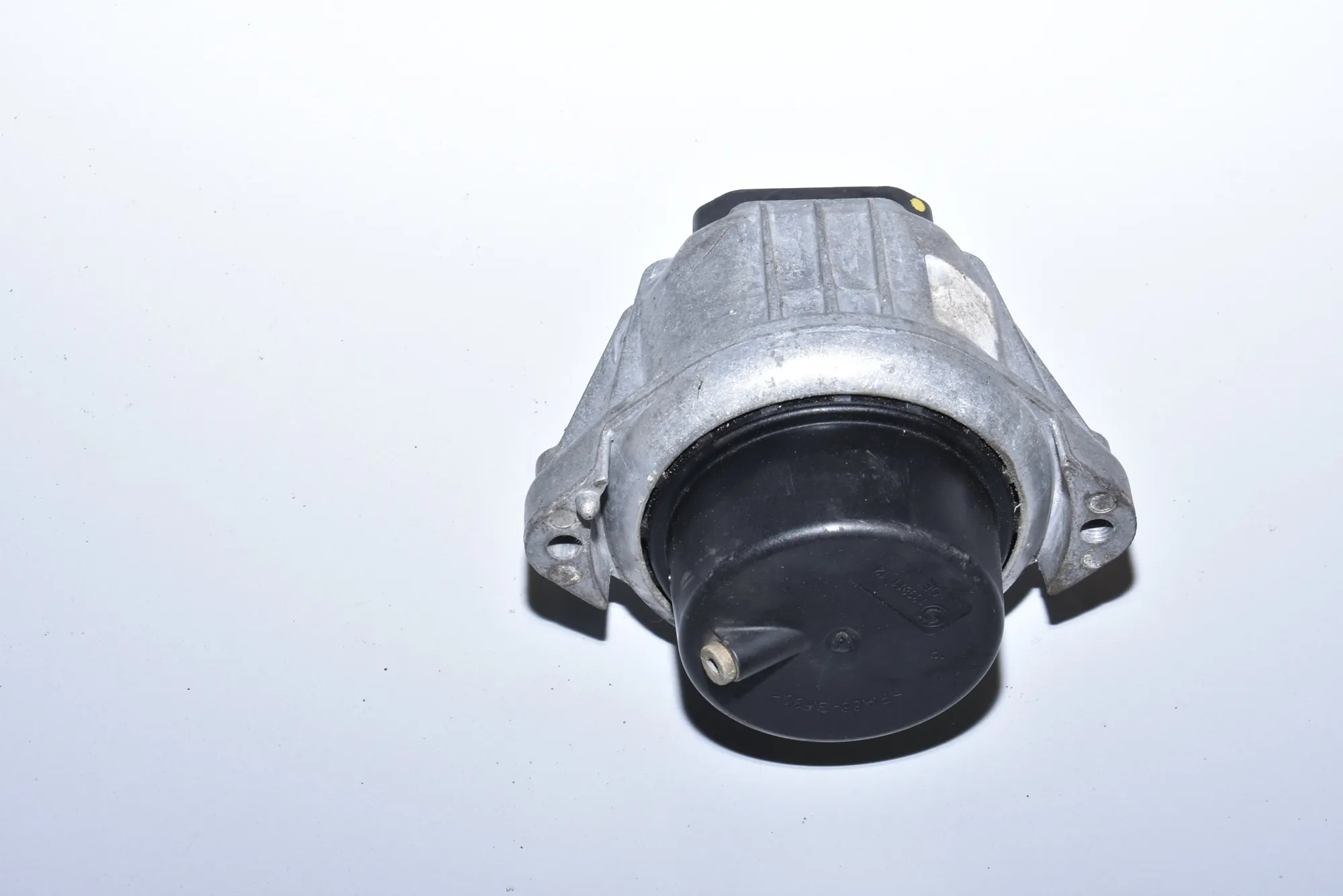 Right Side Engine Mount · BMW 3 Cabrio (E93) 320 d 2011 – 2
