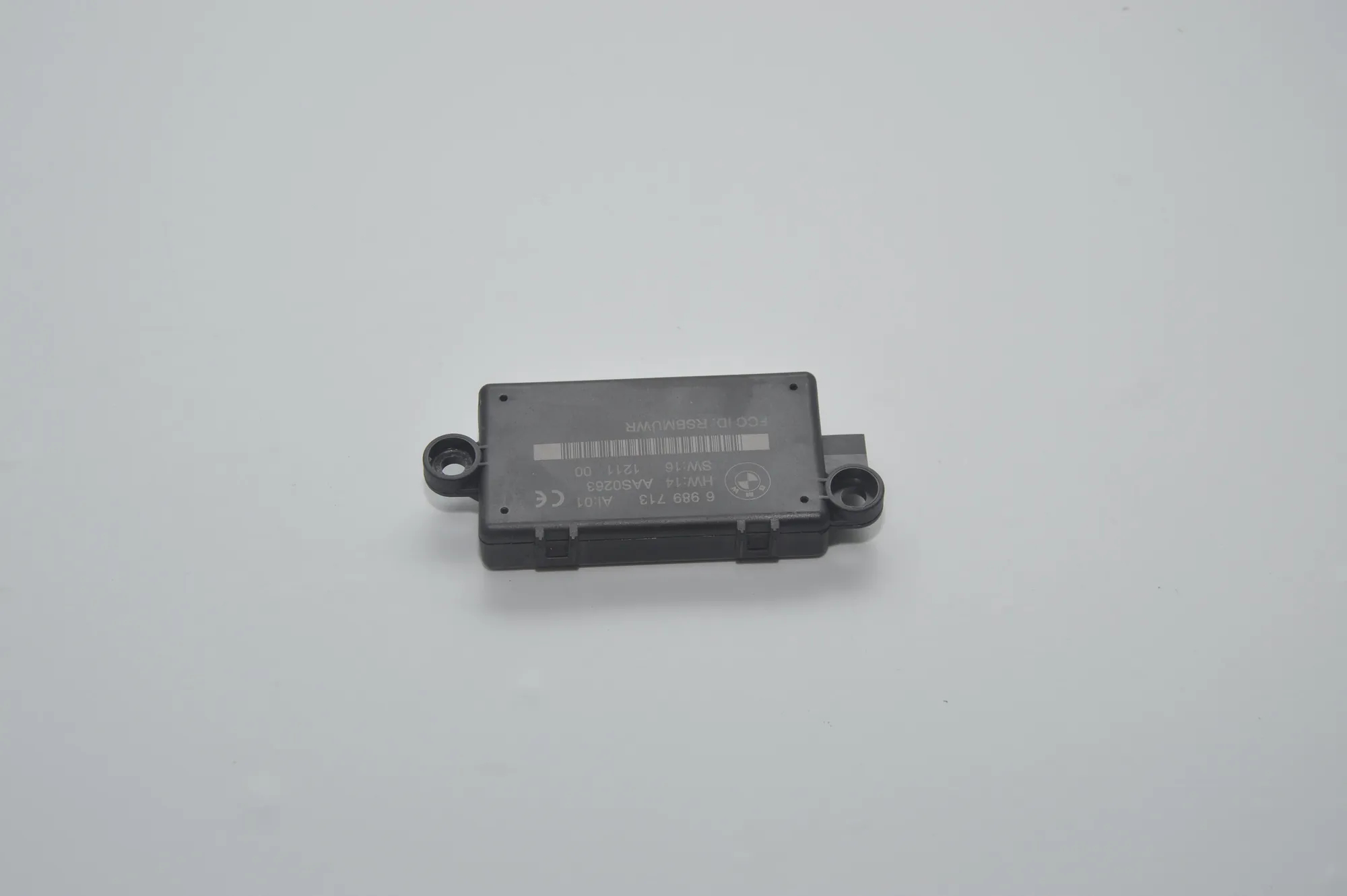 Other Control Units – OEM 6989713 · BMW 3 Cabrio (E93) 320 d 2011 – 3