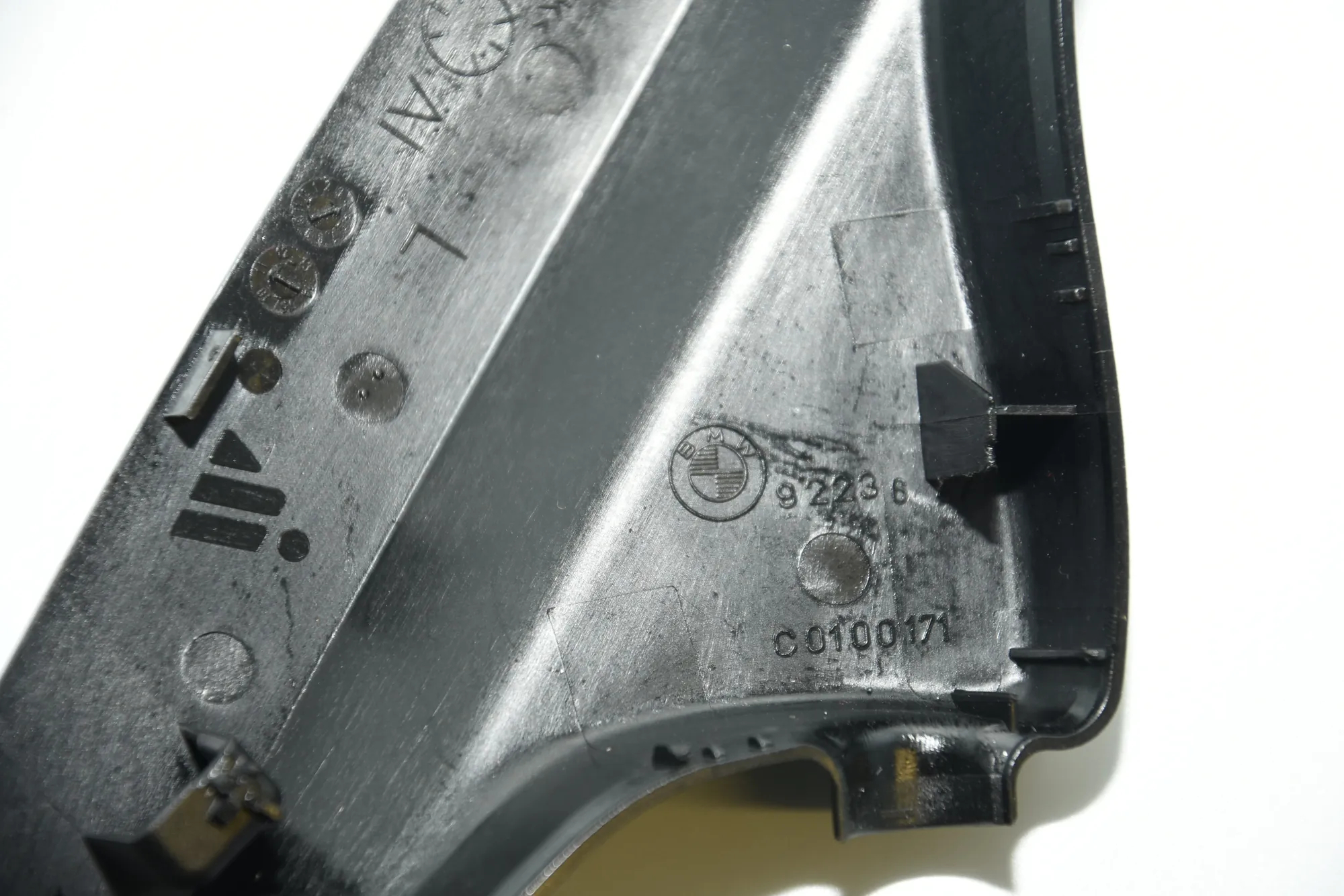 Other Interior Parts – OEM 9223648 · BMW 3 Cabrio (E93) 320 d 2011 – 6