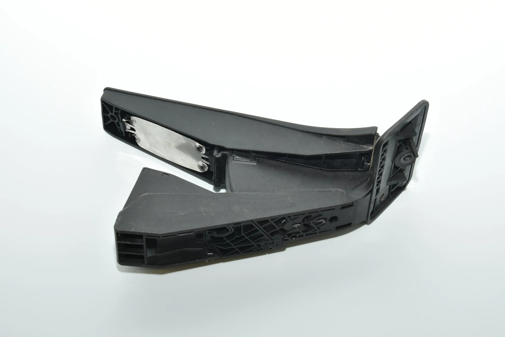 Throttle Pedal – OEM 6789998 · BMW 3 Cabrio (E93) 320 d 2011 – 2