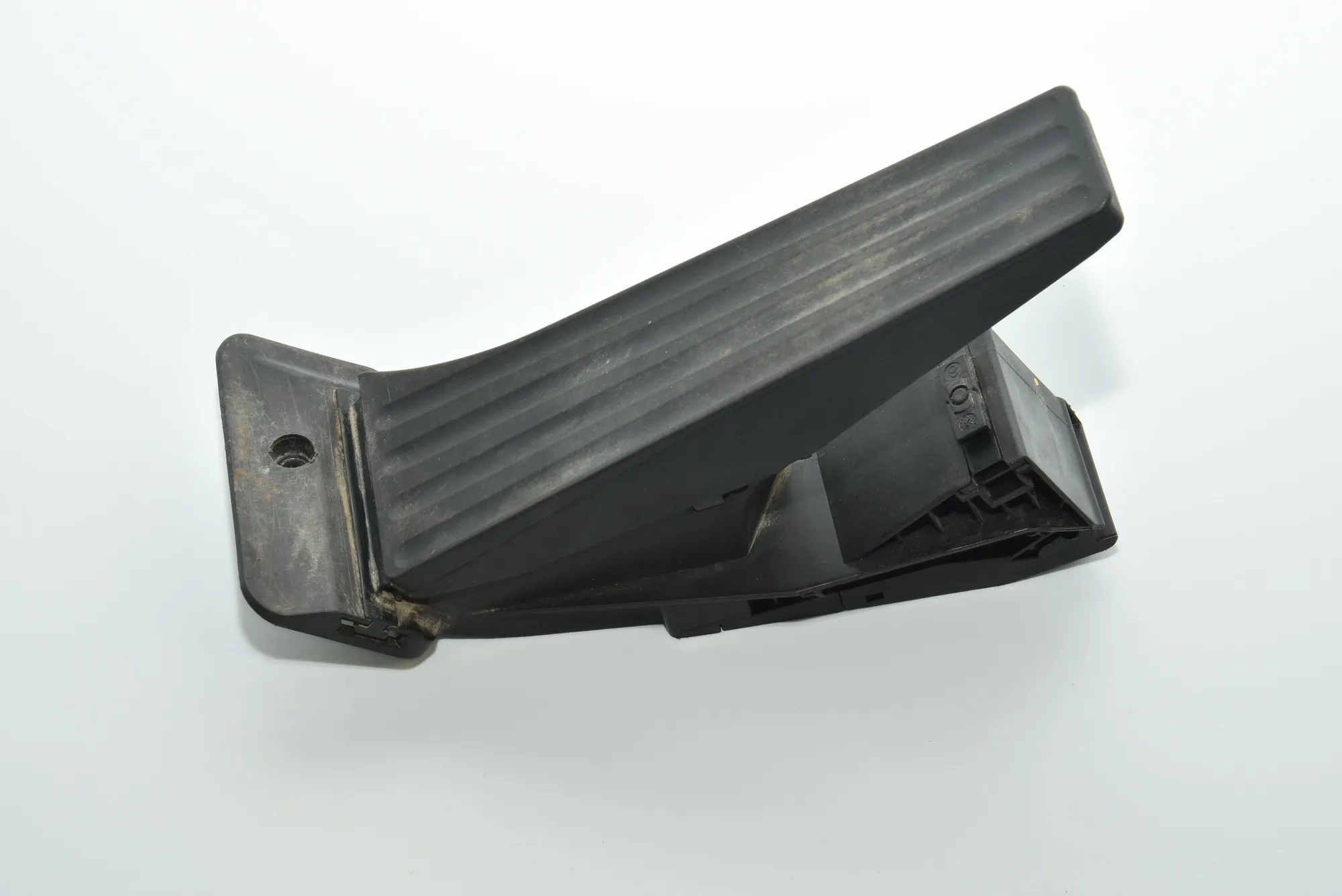 Throttle Pedal – OEM 6789998 · BMW 3 Cabrio (E93) 320 d 2011