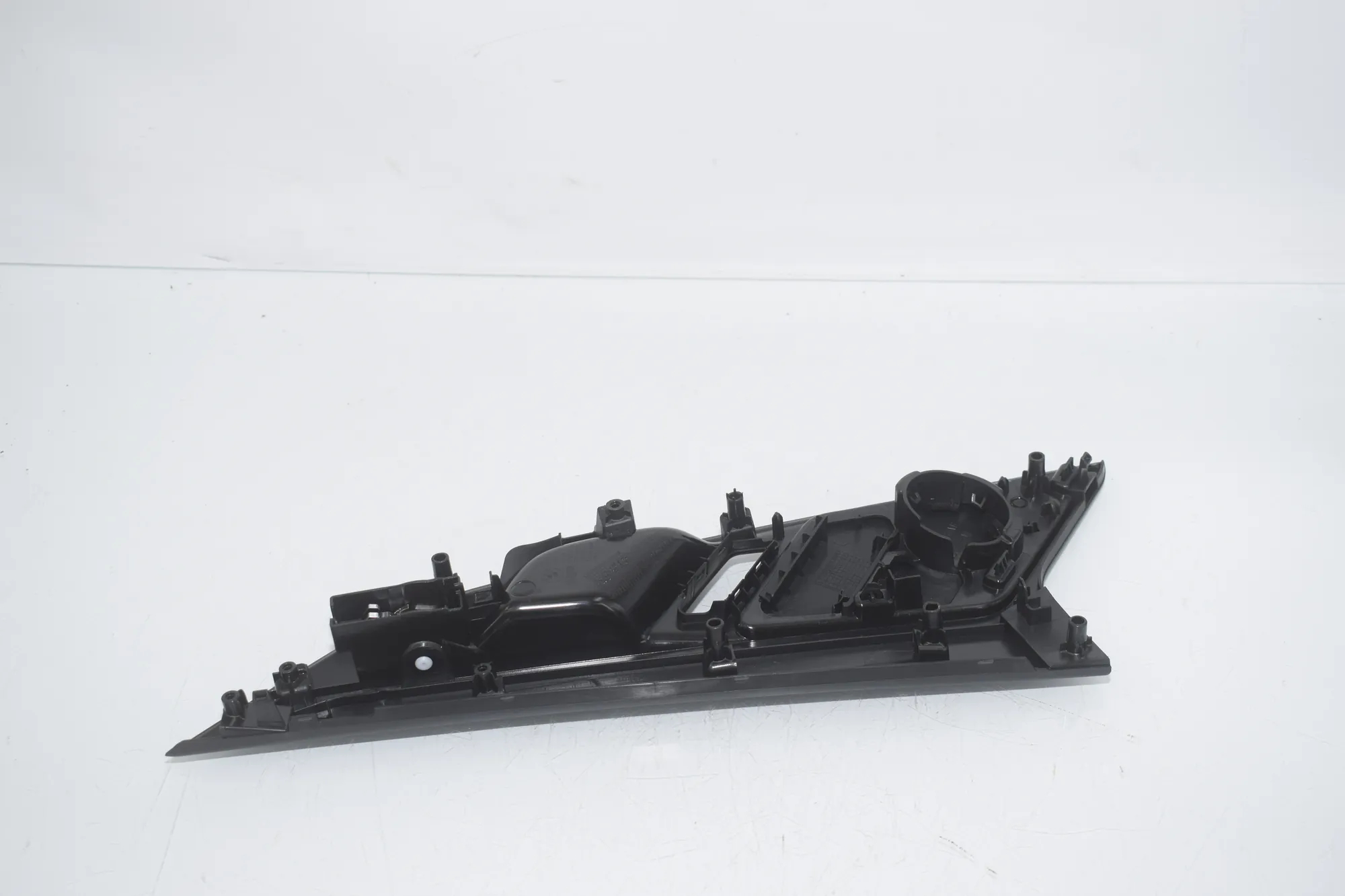 Other Interior Parts – OEM 9870378 · BMW iX1 (U11 BEV) BMW iX1 (U11 BEV) iX1 eDrive 20 2023 – 4