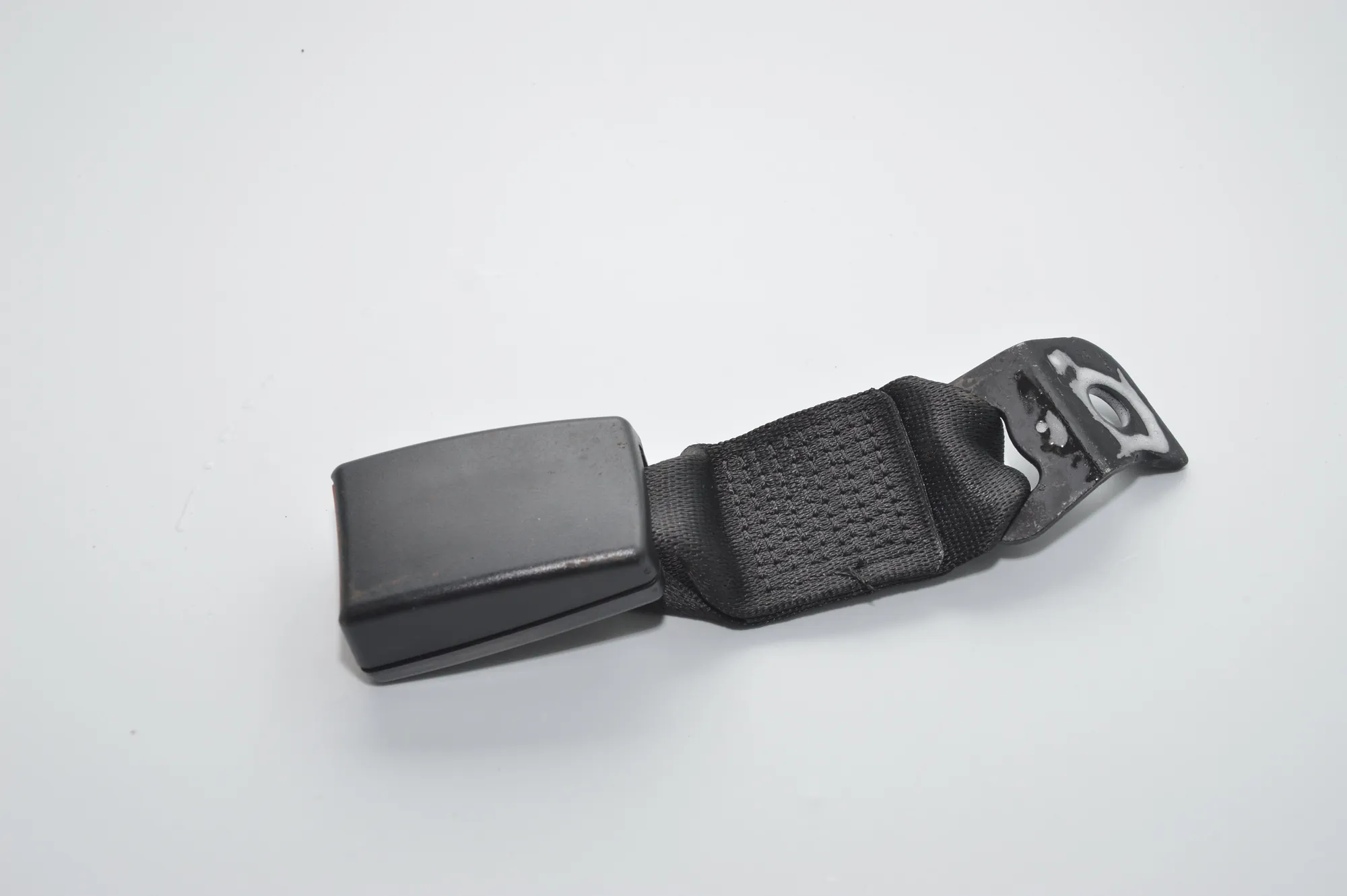 Rear Left Seat Buckle – OEM 9117261 · BMW 3 Cabrio (E93) 320 d 2011 – 4