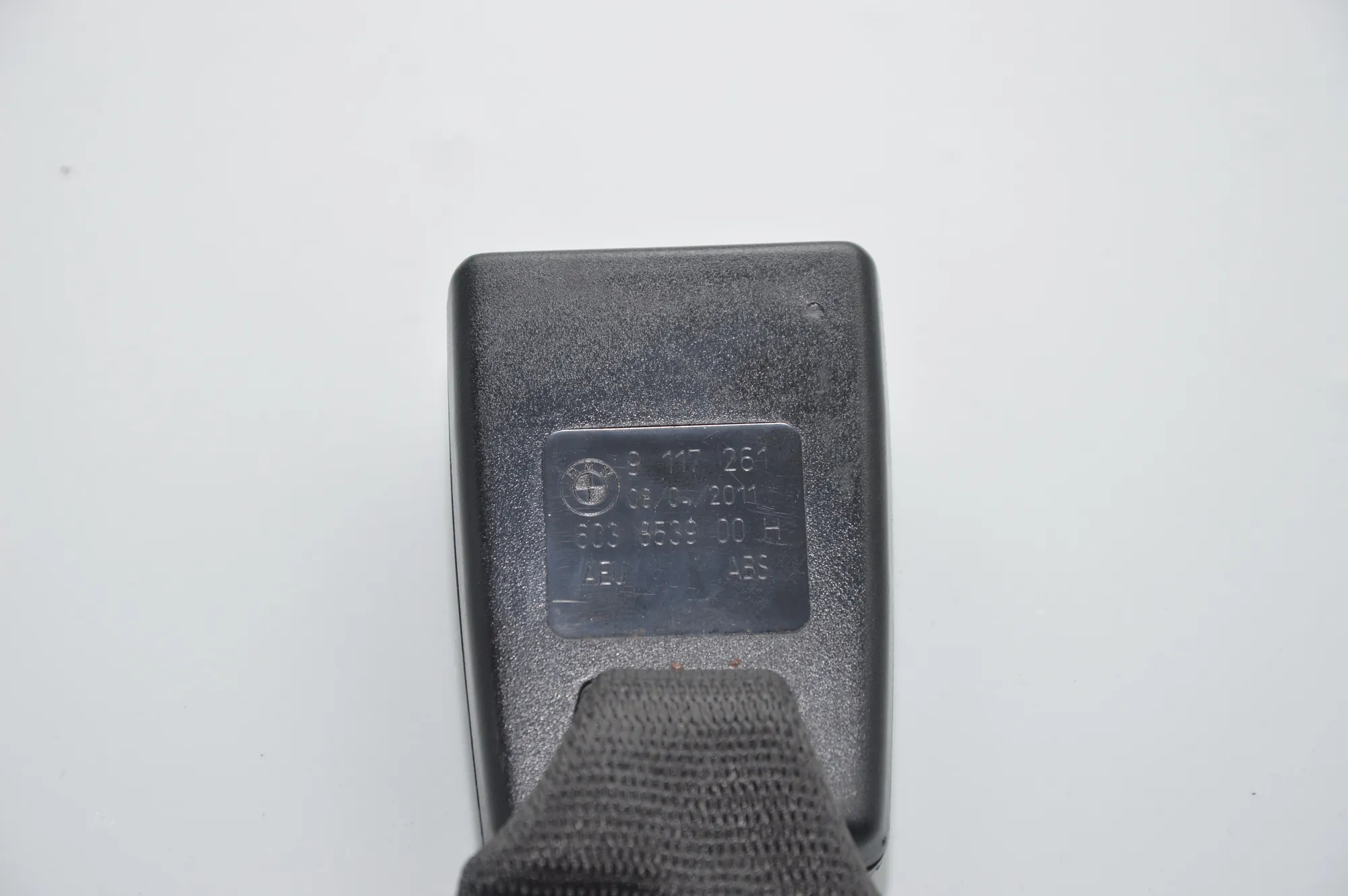 Rear Left Seat Buckle – OEM 9117261 · BMW 3 Cabrio (E93) 320 d 2011 – 5
