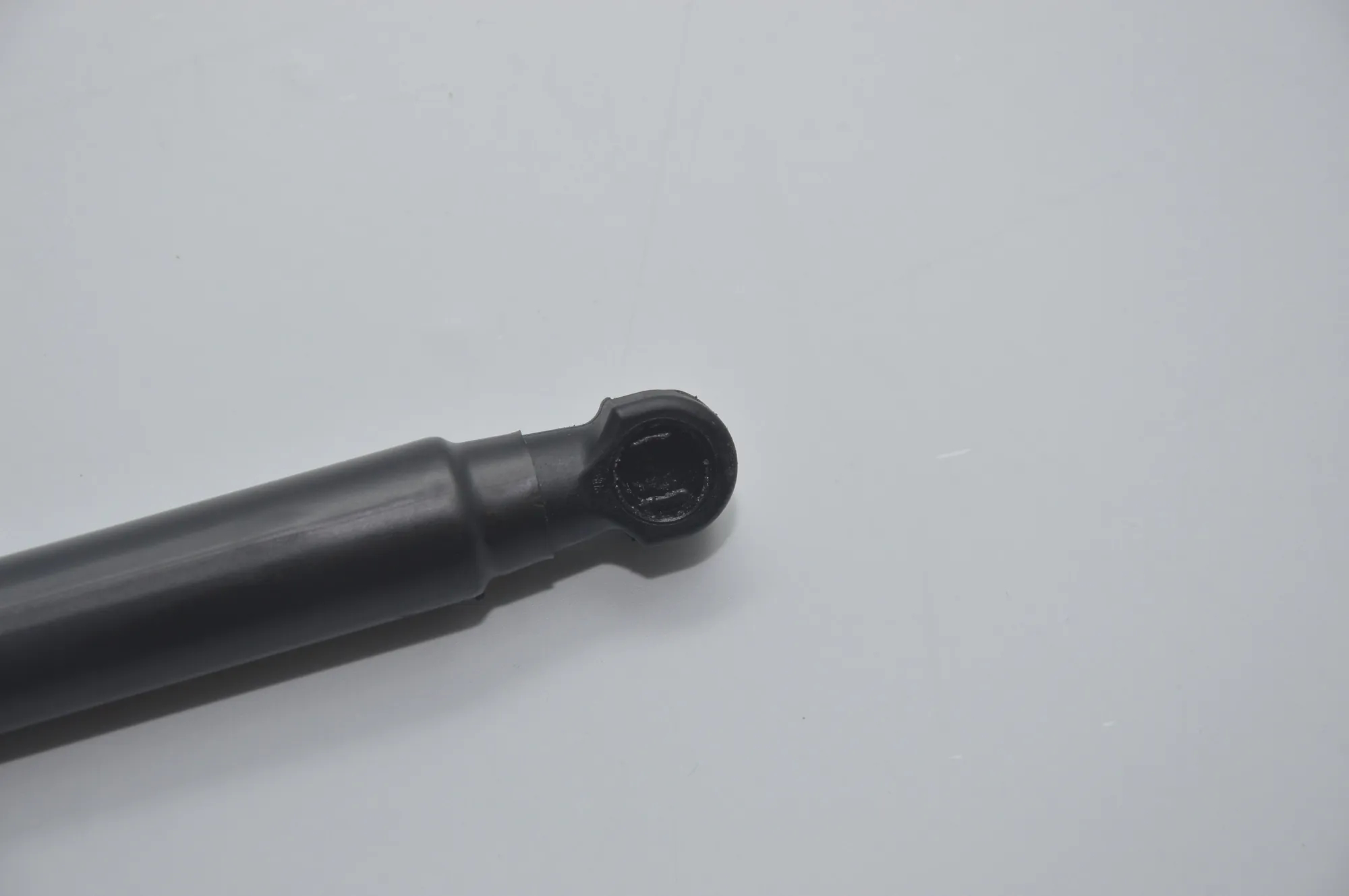 Right Side Tailgate Gas Strut – OEM 7129215 · BMW 3 Cabrio (E93) 320 d 2011 – 2