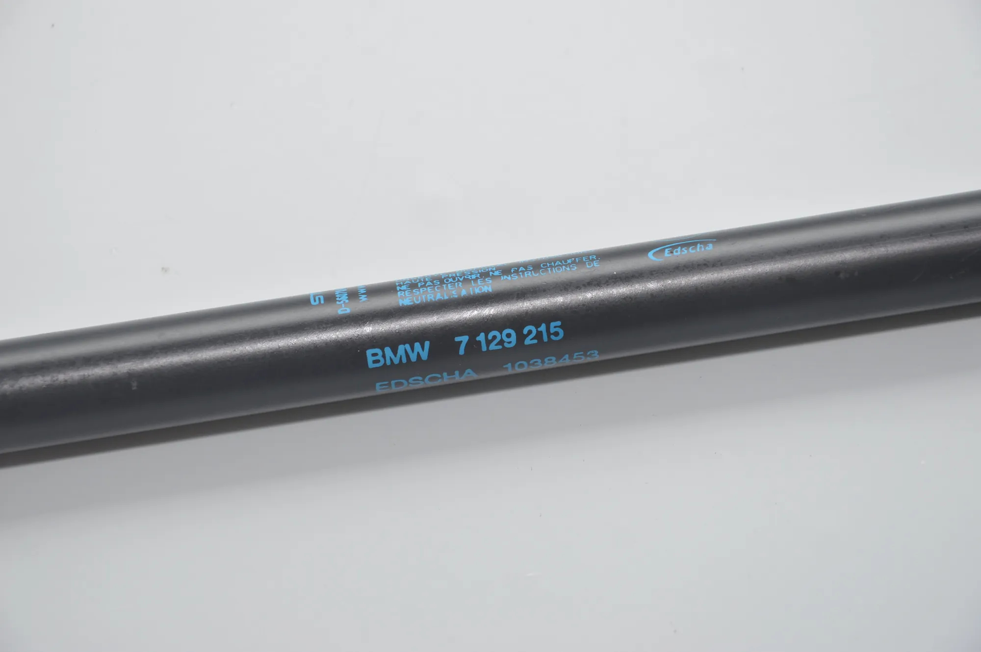 Right Side Tailgate Gas Strut – OEM 7129215 · BMW 3 Cabrio (E93) 320 d 2011 – 4