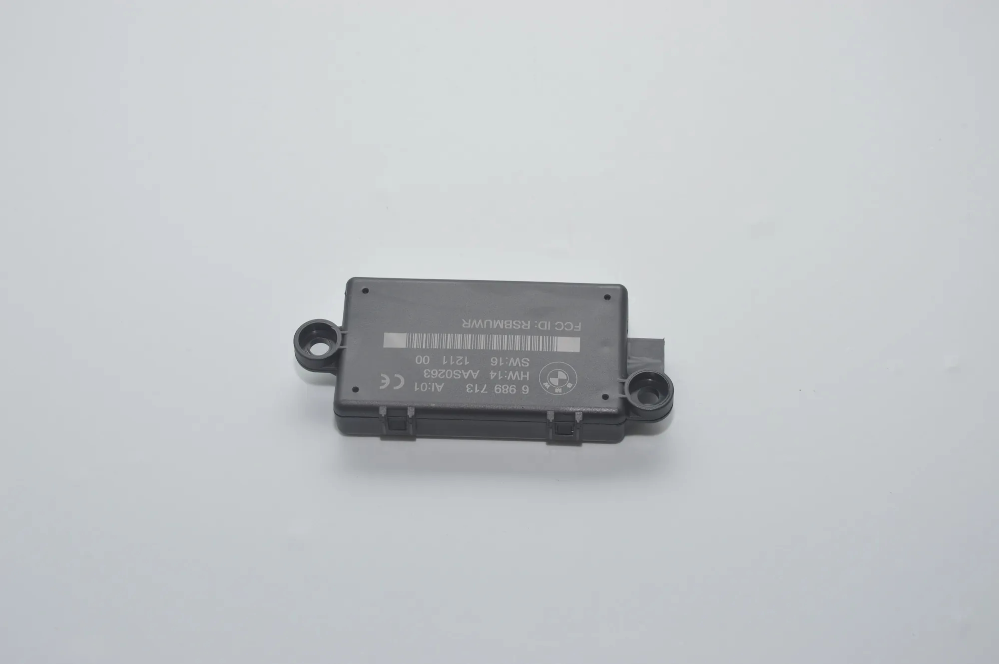 Other Control Units – OEM 6989713 · BMW 3 Cabrio (E93) 320 d 2011 – 3