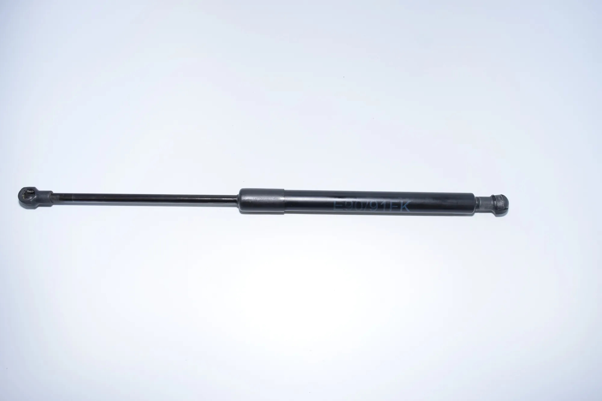 Front Left Bonnet Strut – OEM 7060550 · BMW 3 (E90) 320 d 2006