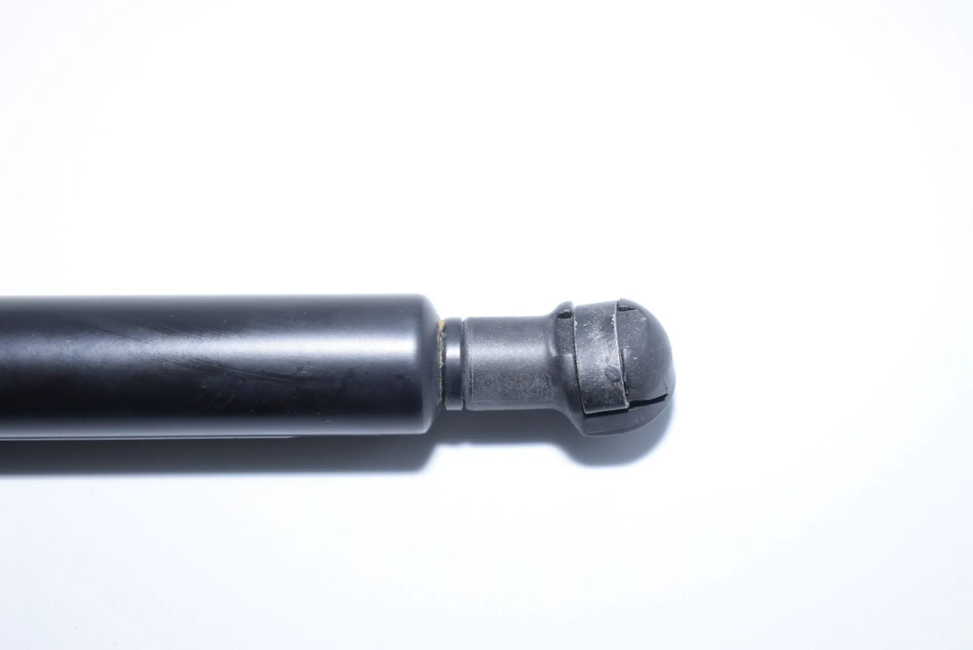 Front Left Bonnet Strut – OEM 7060550 · BMW 3 (E90) 320 d 2006 – 2
