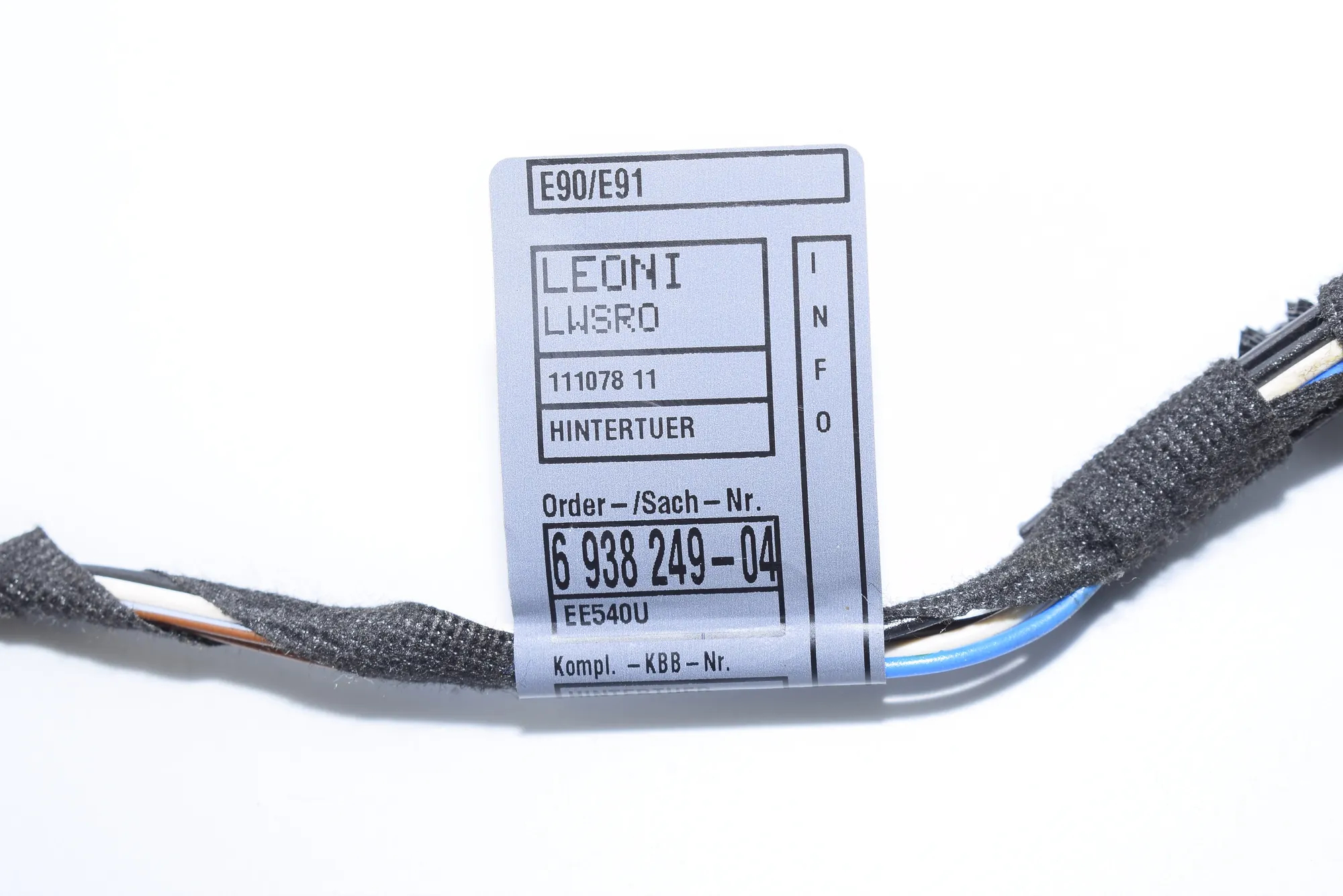 Rear Right Door Wiring – OEM 6930633 · BMW 3 (E90) 320 d 2006 – 6