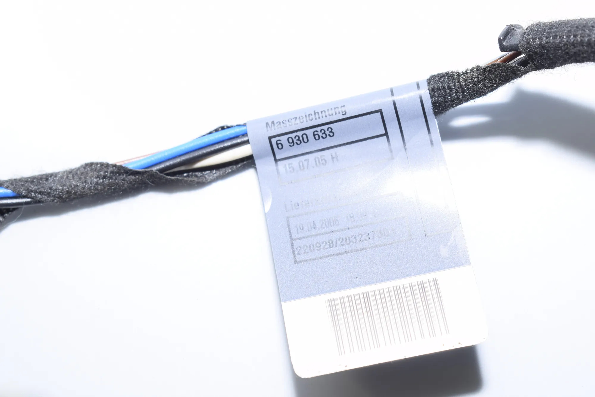 Rear Right Door Wiring – OEM 6930633 · BMW 3 (E90) 320 d 2006 – 7