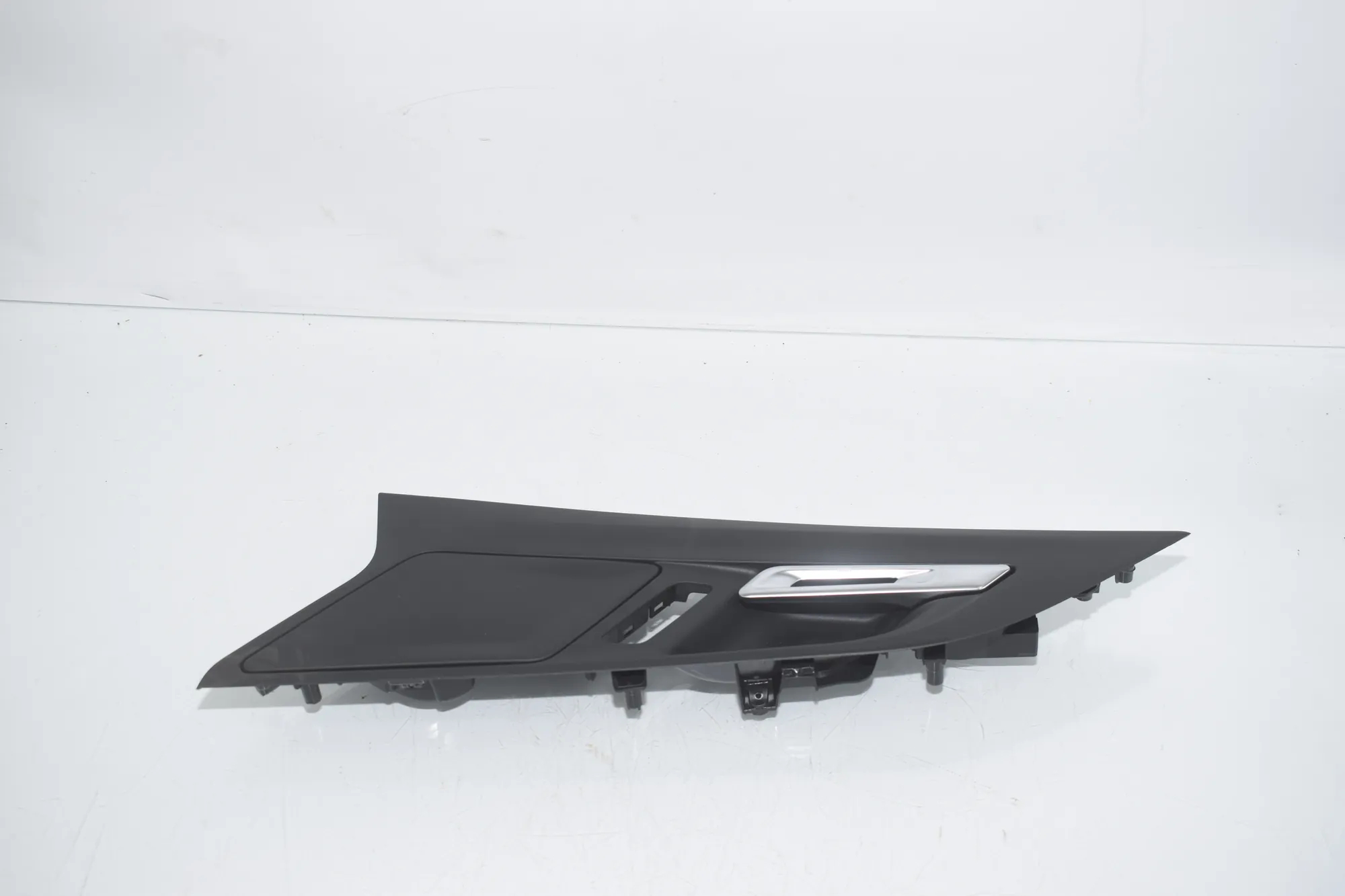 Other Interior Parts – OEM 9870377 · BMW iX1 (U11 BEV) BMW iX1 (U11 BEV) iX1 eDrive 20 2023