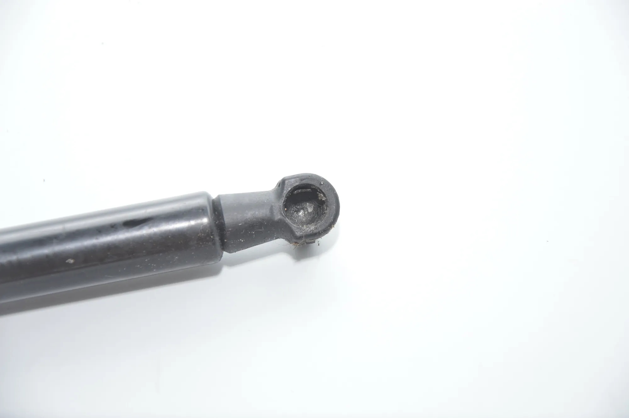 Front Left Bonnet Strut – OEM 7118370 · BMW 1 (E87) 120 d 2010 – 3