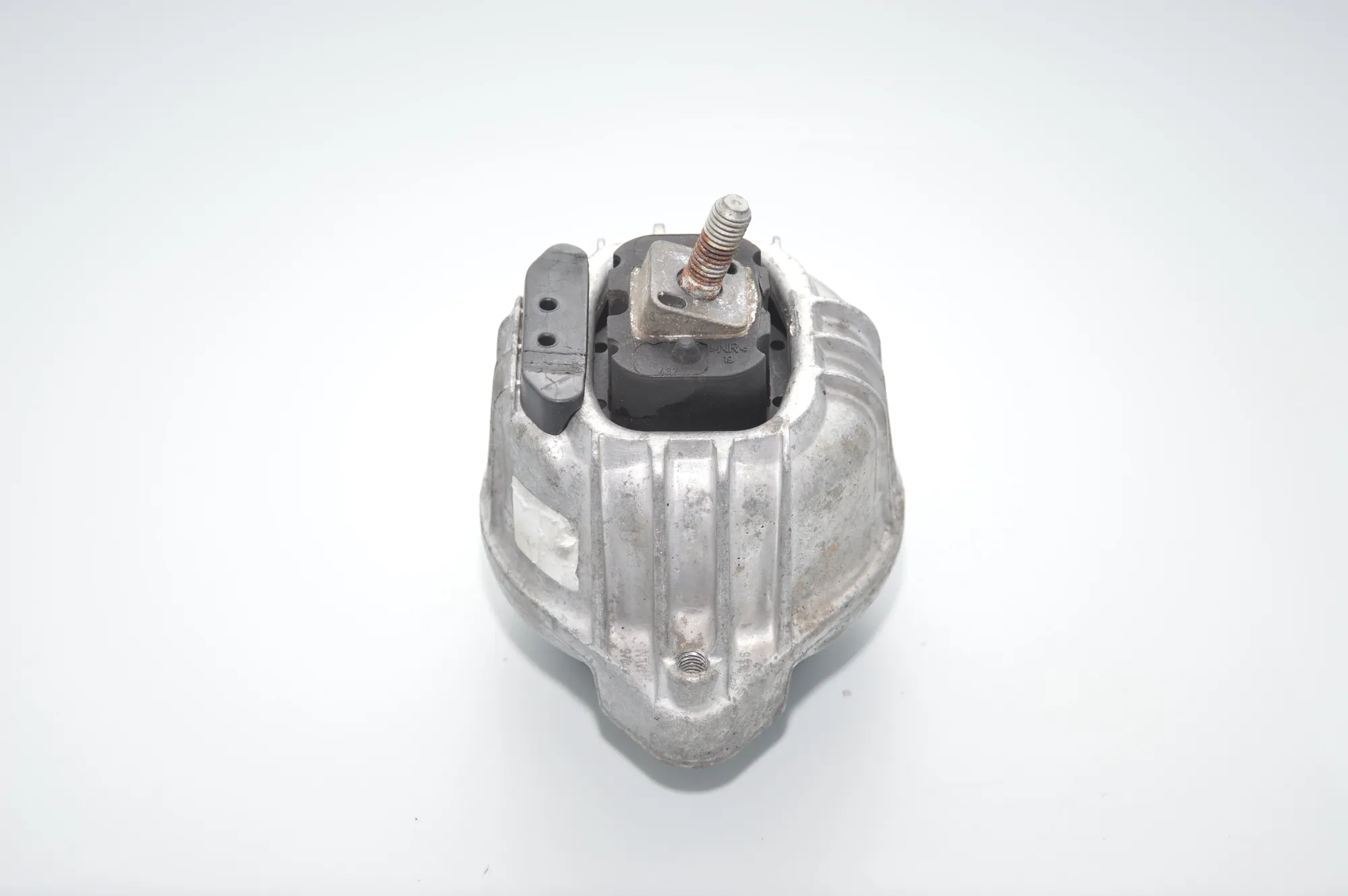Right Side Engine Mount – OEM 13981112 · BMW 1 (E87) 120 d 2010 – 3