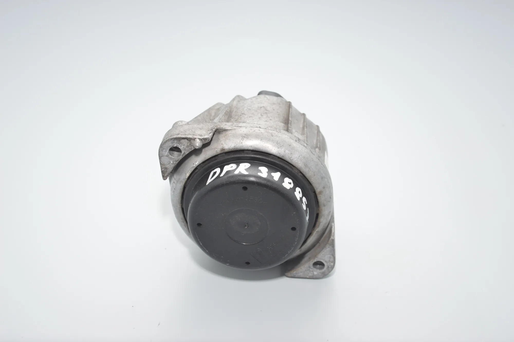 Right Side Engine Mount – OEM 13981112 · BMW 1 (E87) 120 d 2010 – 6