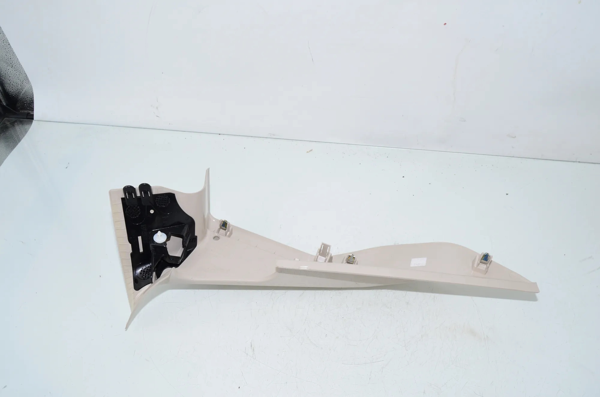 Other Trim Parts – OEM 7489848 · BMW i4 (G26) BMW i4 (G26) eDrive35 2023 – 3