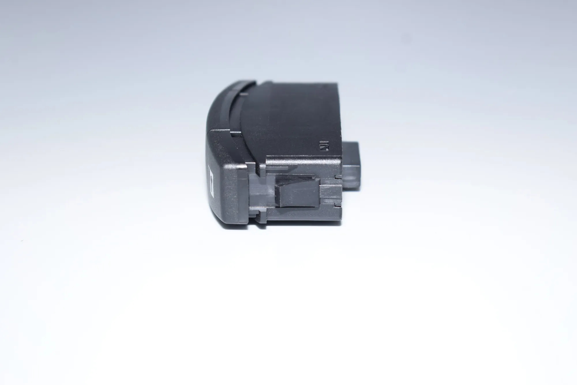 Switches – OEM 6945603 · BMW 1 (E87) 118 d 2008 – 5