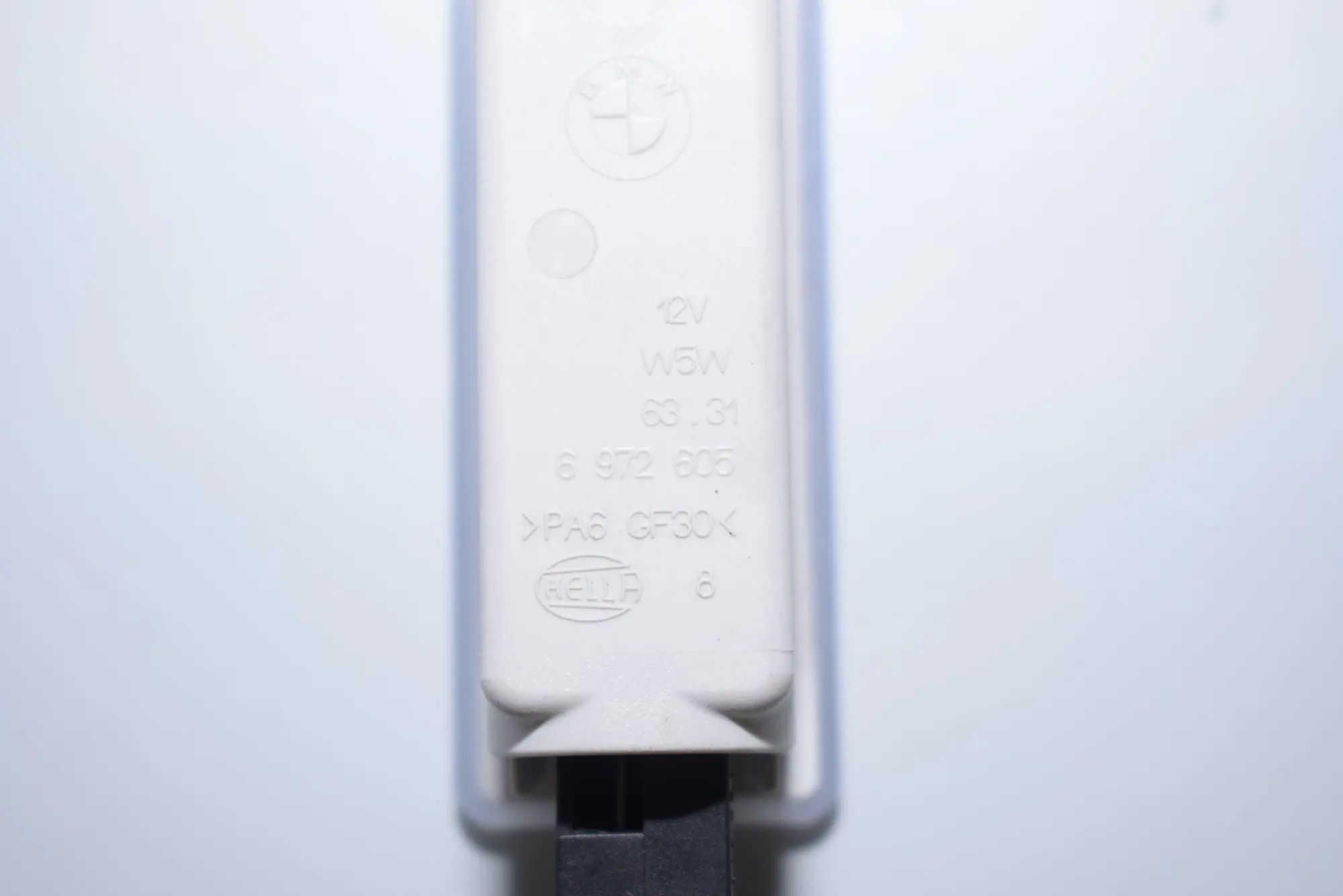 Interior Lighting – OEM 6972605 · BMW 1 (E87) 118 d 2009 – 5