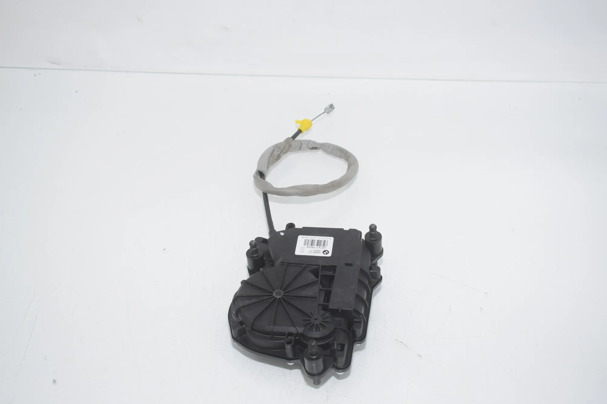 Tailgate Boot Soft Close Motor – OEM 7411760 · BMW 5 Touring (G31) BMW 5 Touring (G31) 530 d xDrive 2020