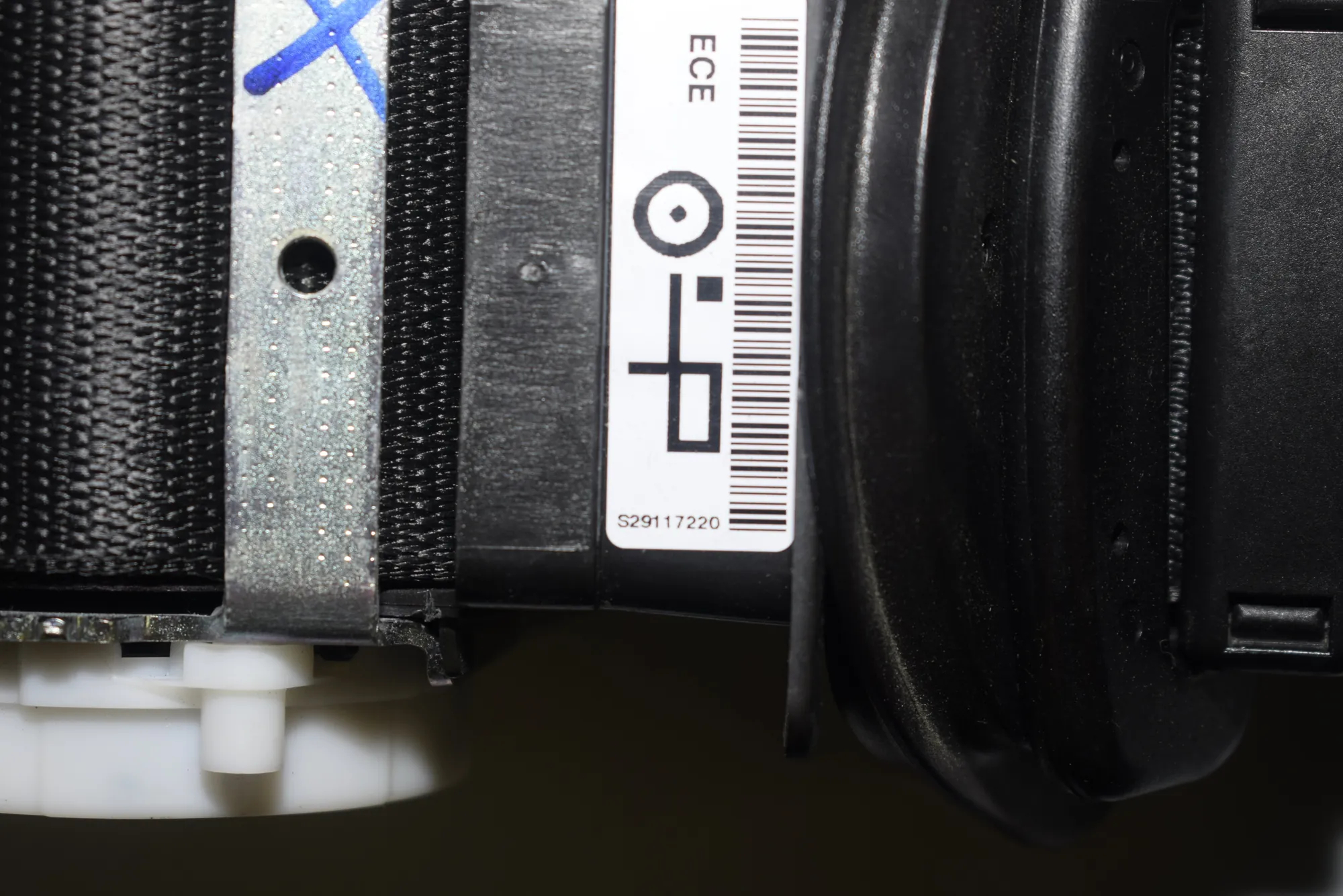 Front Right Seatbelt – OEM 9117220 · BMW 1 (E87) 118 d 2009 – 5