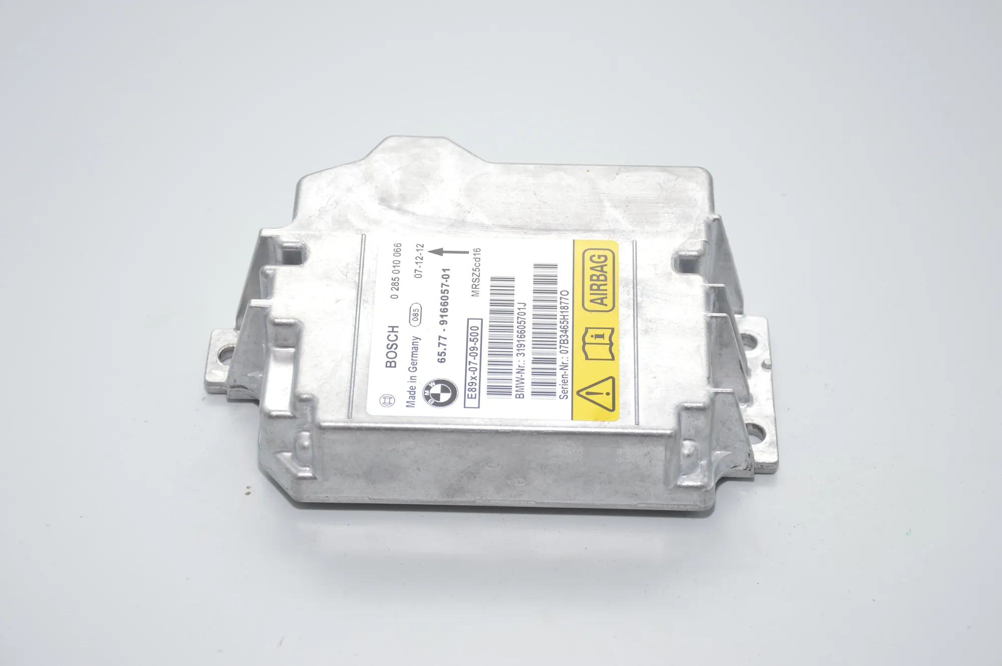 SRS Control Unit – OEM 9166057 · BMW 1 (E81) 118 d 2008 – 3