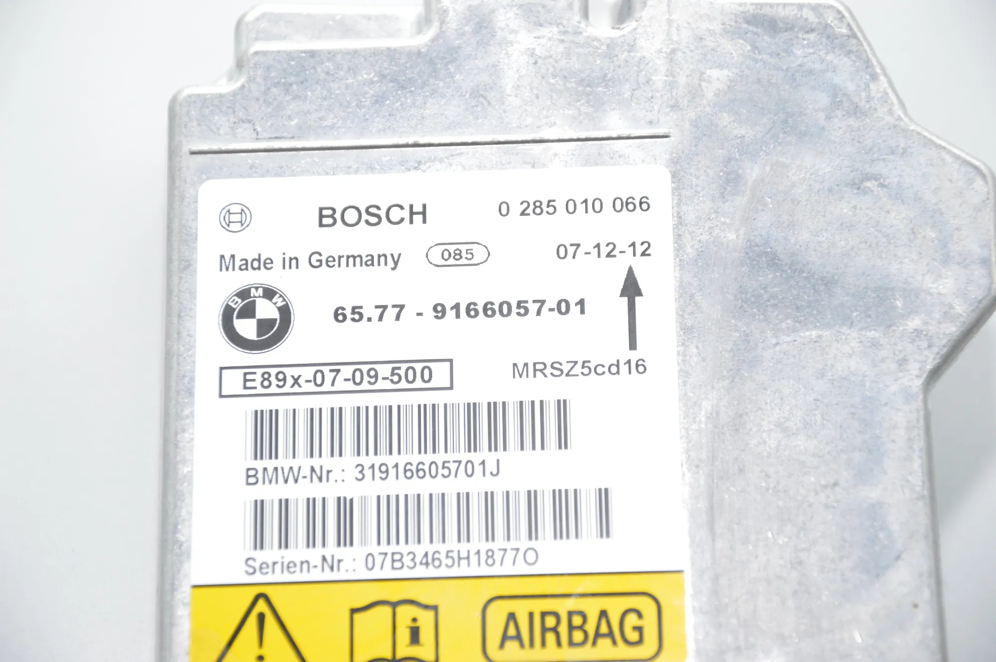 SRS Control Unit – OEM 9166057 · BMW 1 (E81) 118 d 2008 – 7