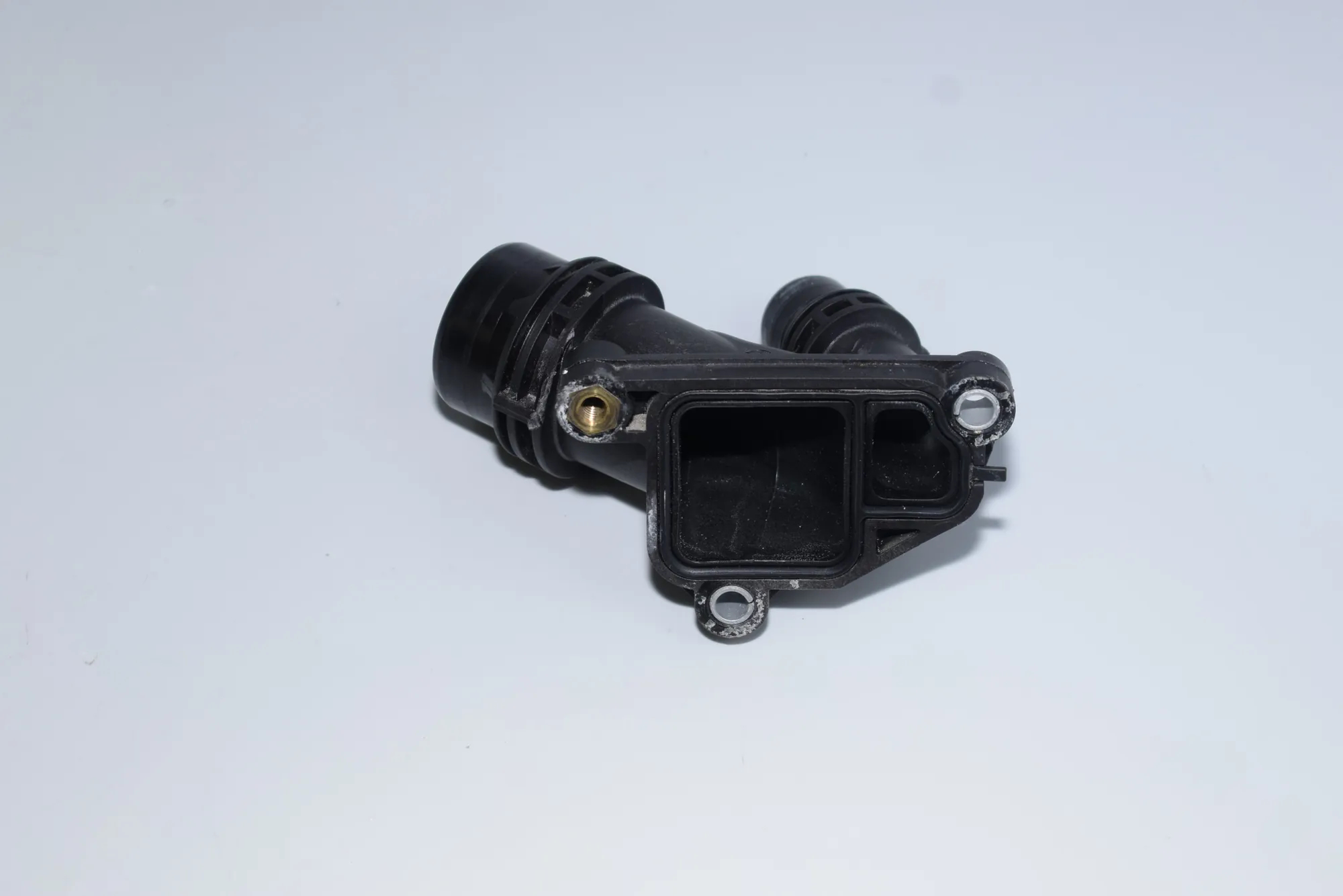 Other Engine Compartment Parts – OEM 7800048 · BMW 1 (E81) 118 d 2008 – 4