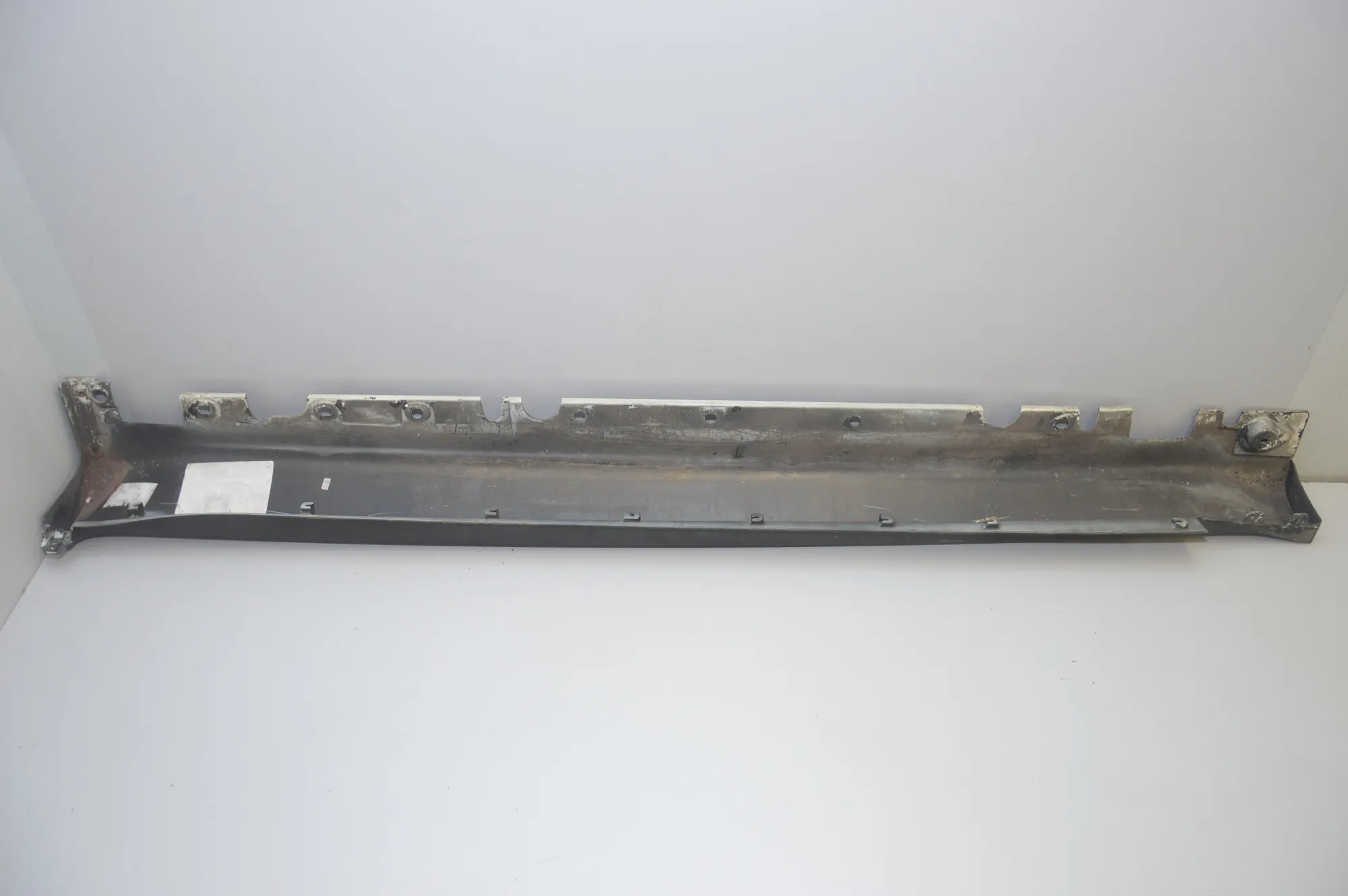Right Side Plastic Sideskirt Cover – OEM NA · BMW X5 (E70) 3.0 d 2009 – 4