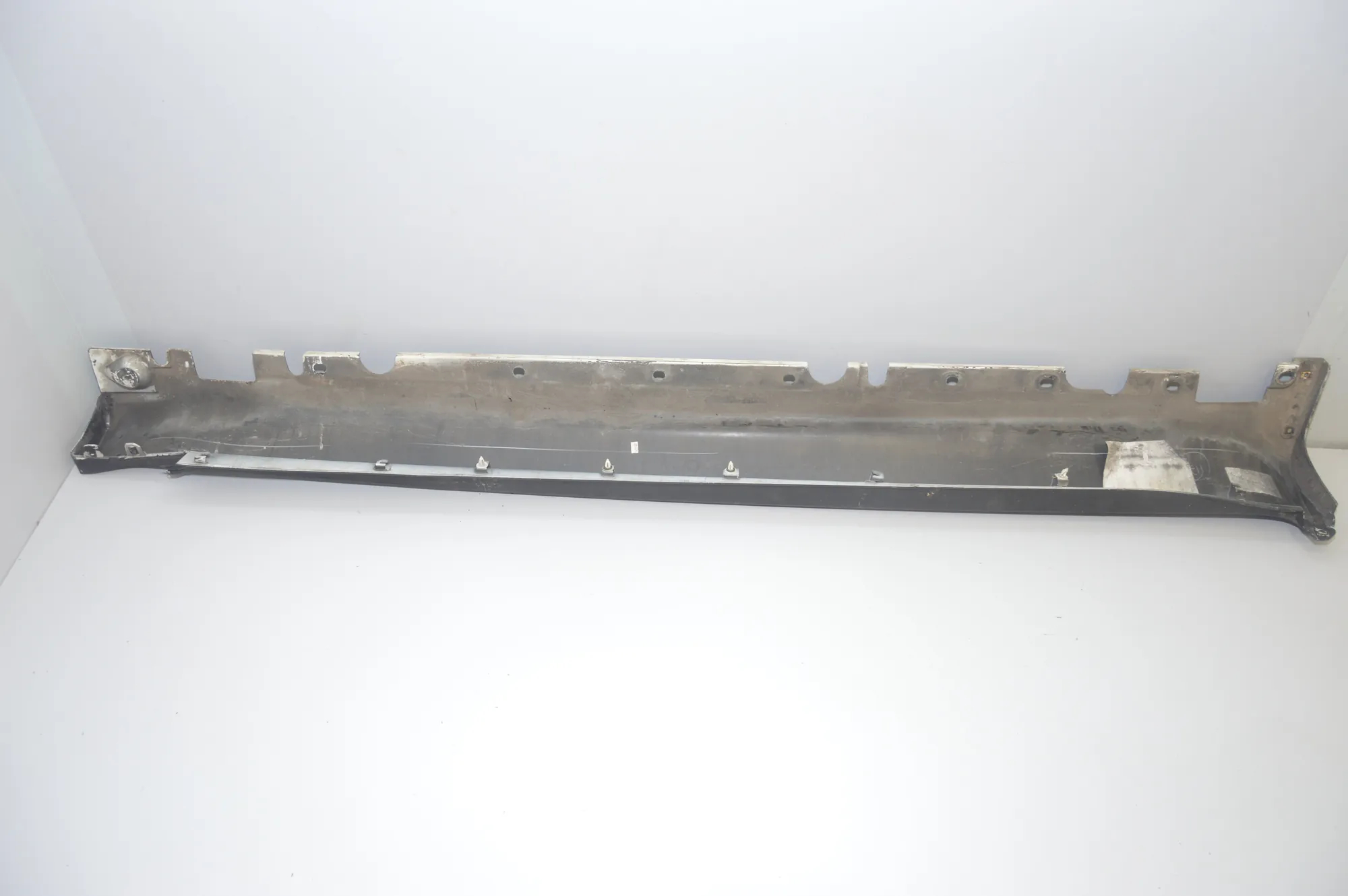 Left Side Plastic Sideskirt Cover · BMW X5 (E70) 3.0 d 2009 – 4