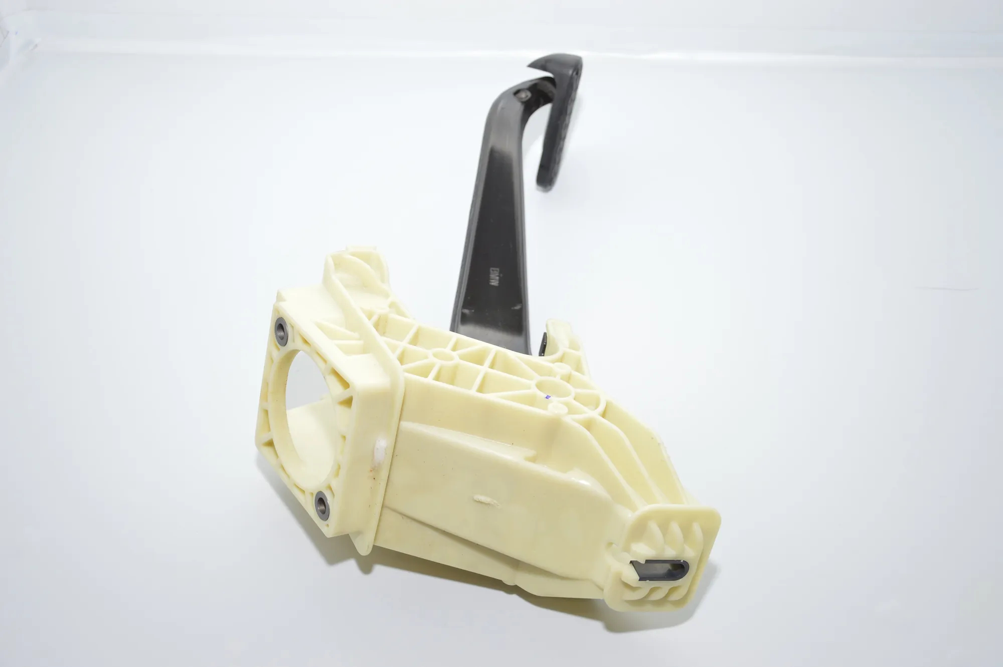 Brake Pedal – OEM 6791900 · BMW X5 (E70) 3.0 d 2009