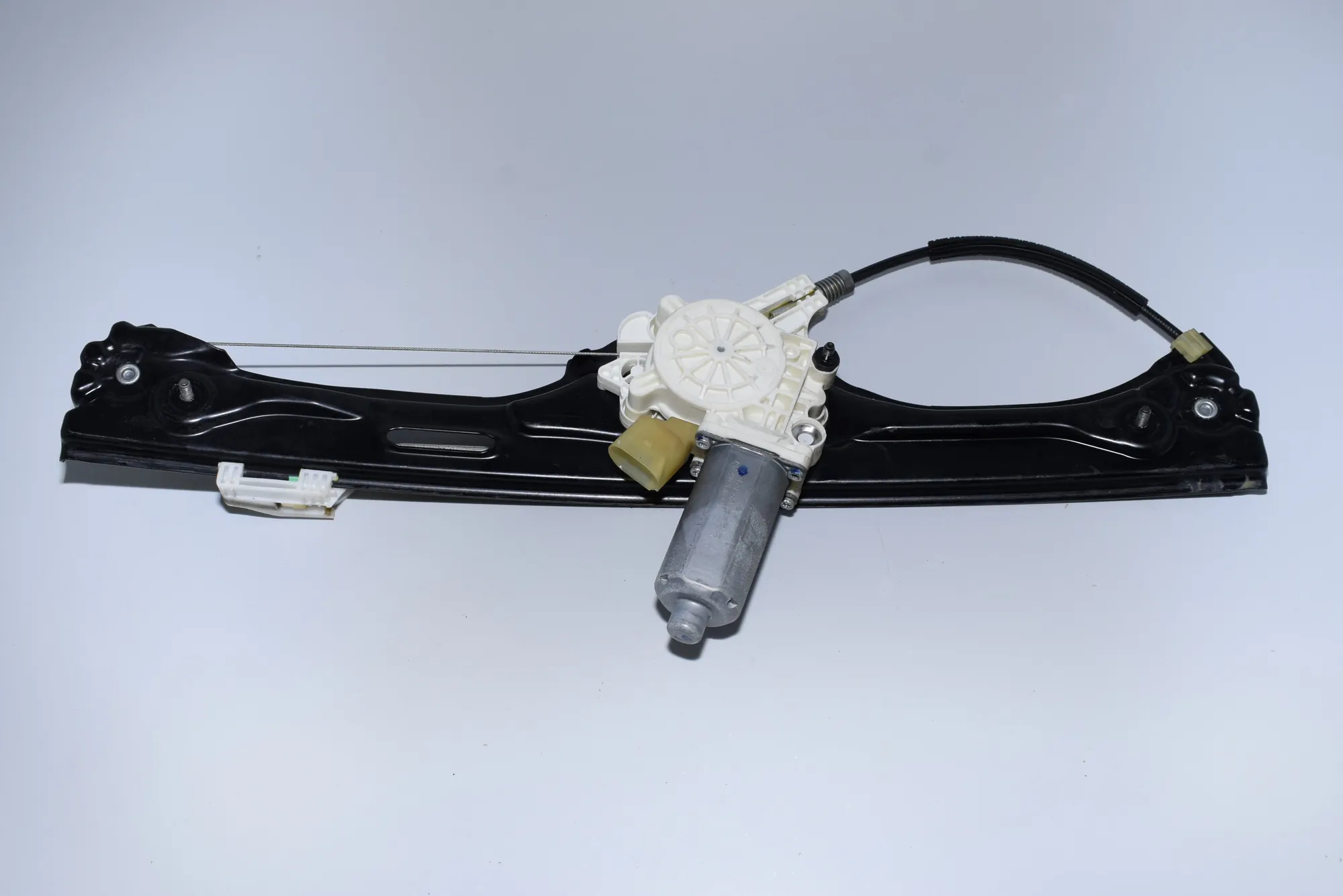Rear Left Door Window Regulator – OEM 7166381 · BMW X5 (E70) 3.0 d 2009