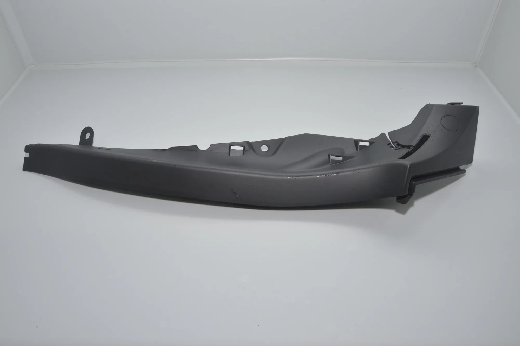 Other Trim Parts – OEM 7004477 · BMW X5 (E70) 3.0 d 2009 – 3